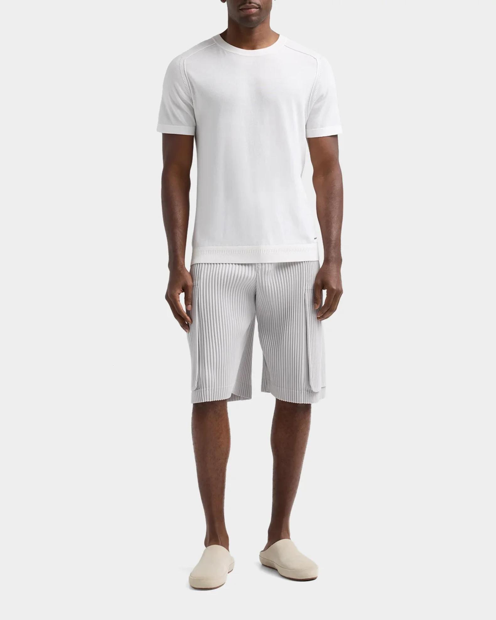 K*様 HOMME PLISSE ISSEY MIYAKE SHORT PANT Homme Plissé Issey Miyake Men's Pleated Cargo Shorts | Neiman Marcus