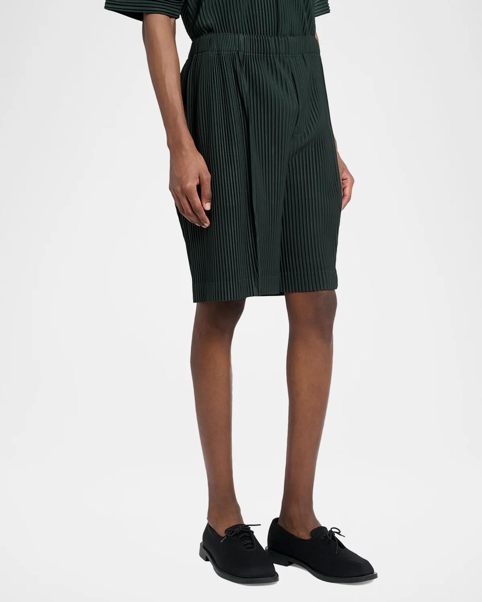 Homme Plissé Issey Miyake Men's Lace Grid Pleated Shorts | Neiman