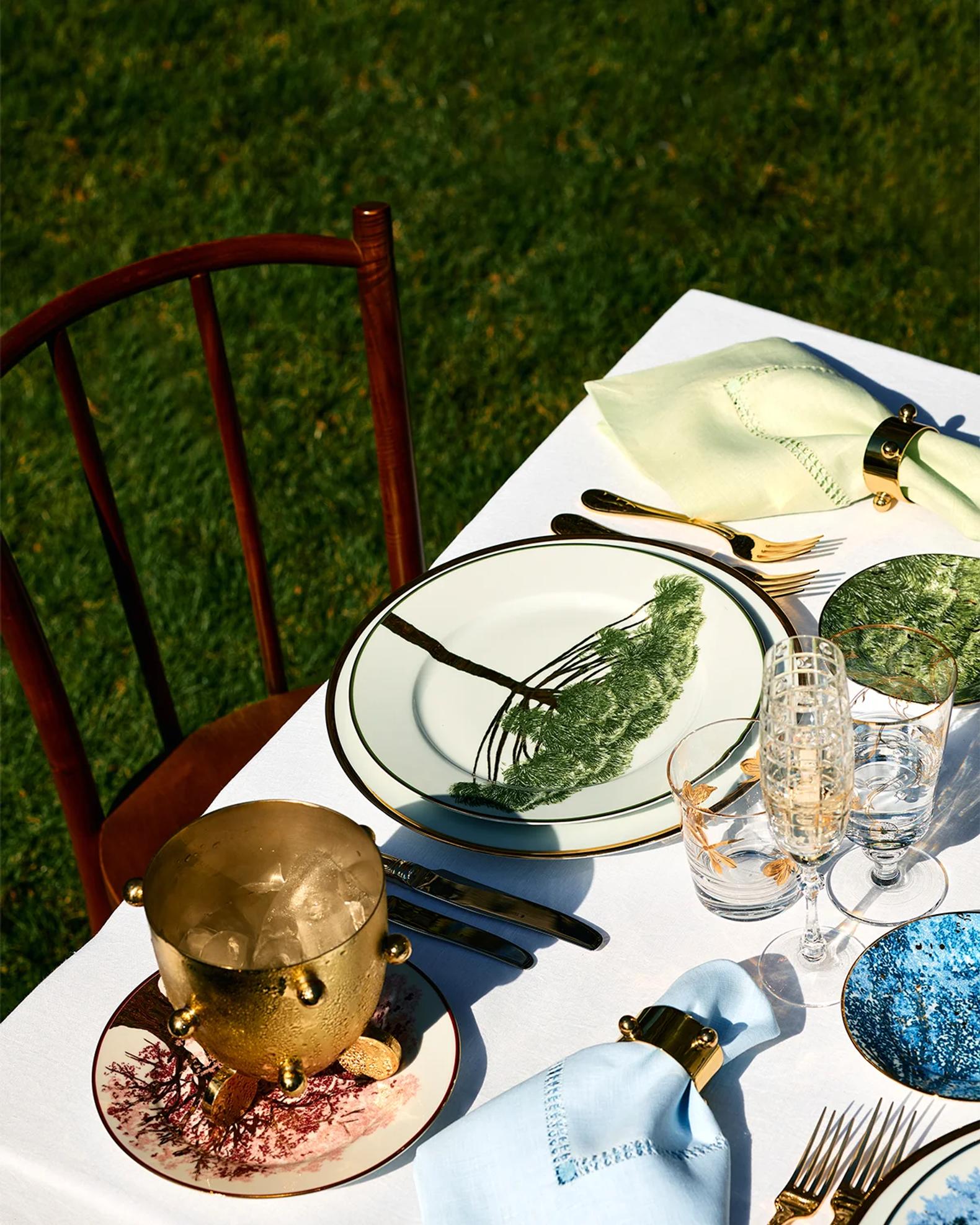 Tania Bulhoes 4-Piece Botanical Plate Set | Neiman Marcus