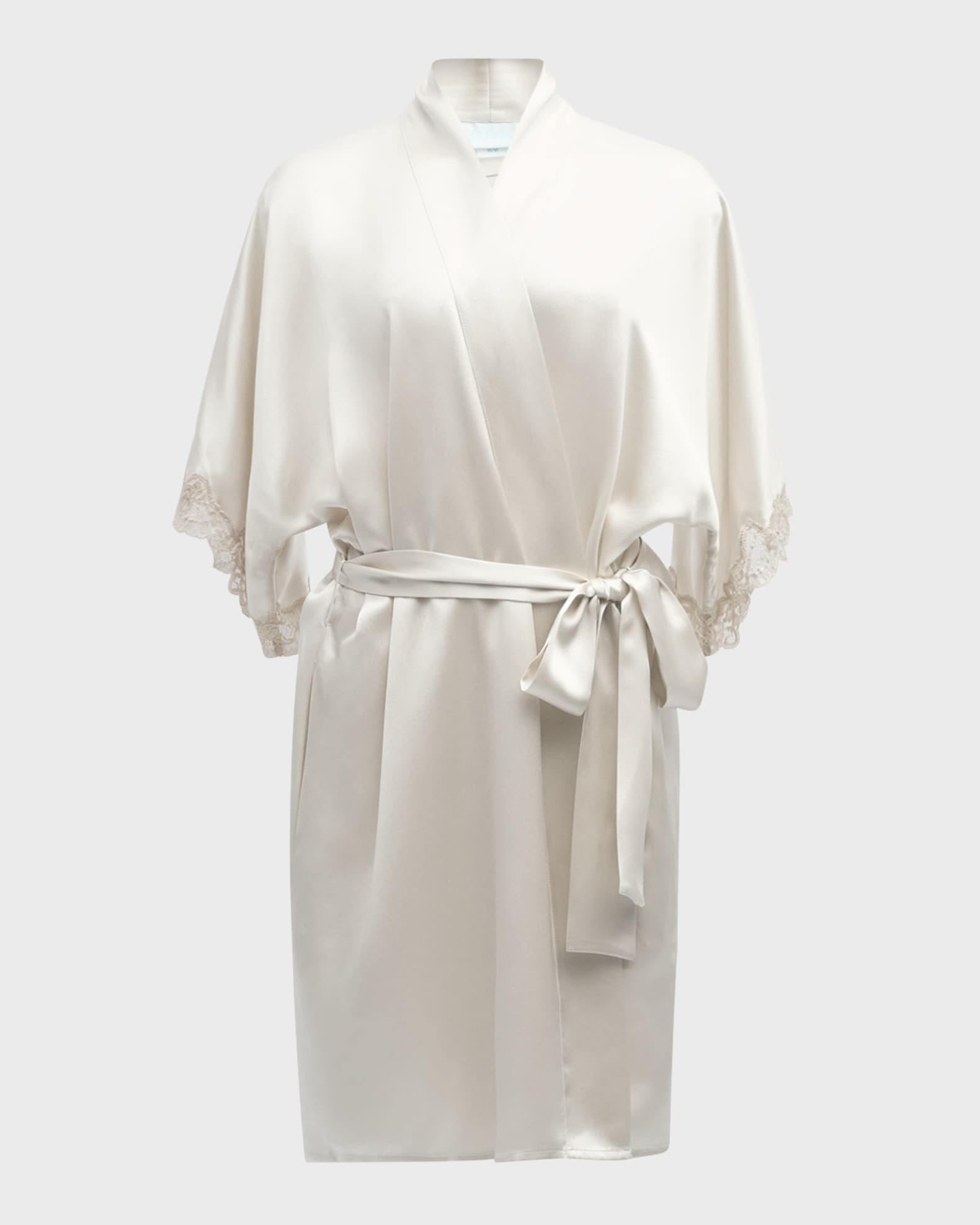 Bijoux Short Silk Robe 0