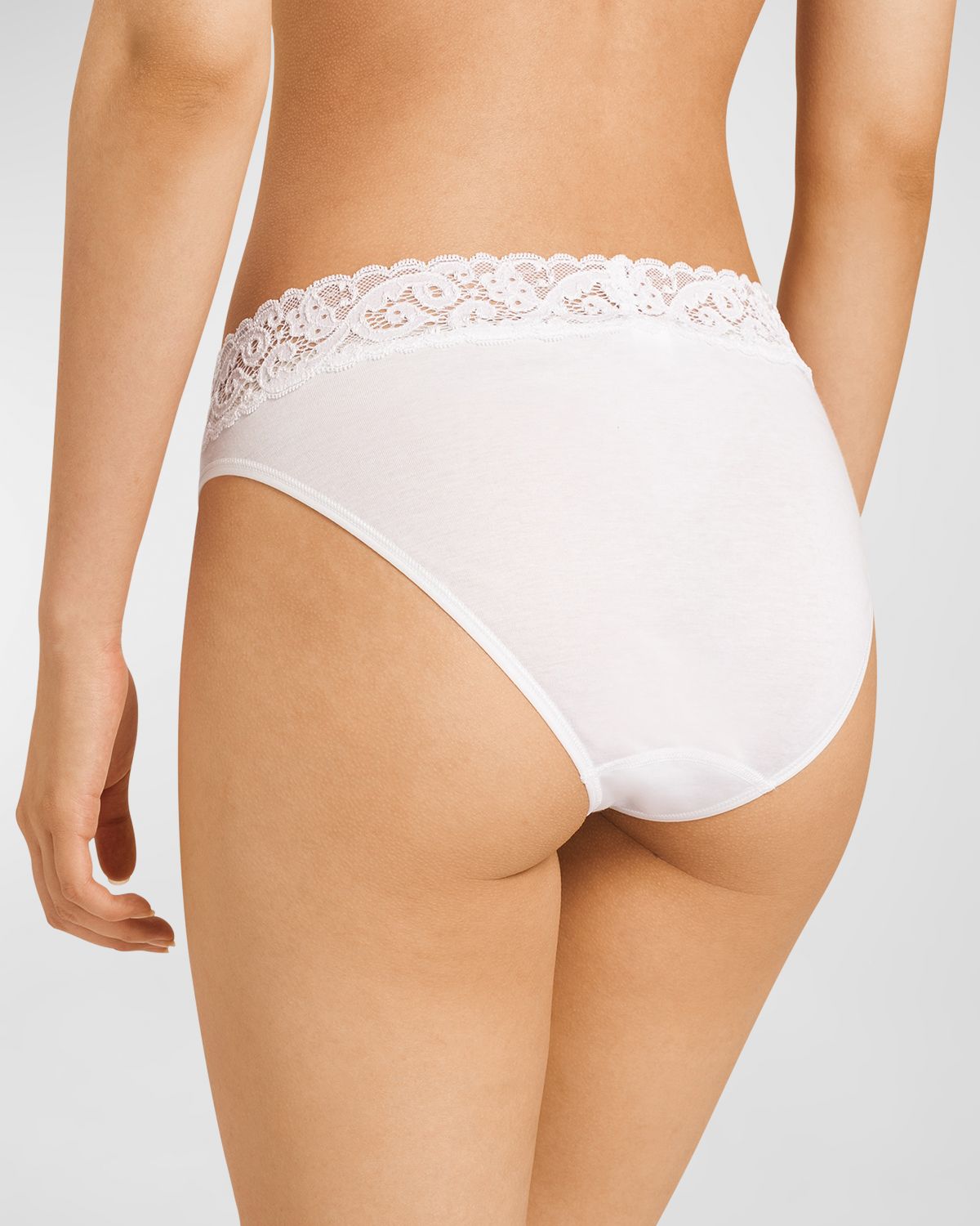 Hanro Moments High-Cut Lace-Trim Briefs
