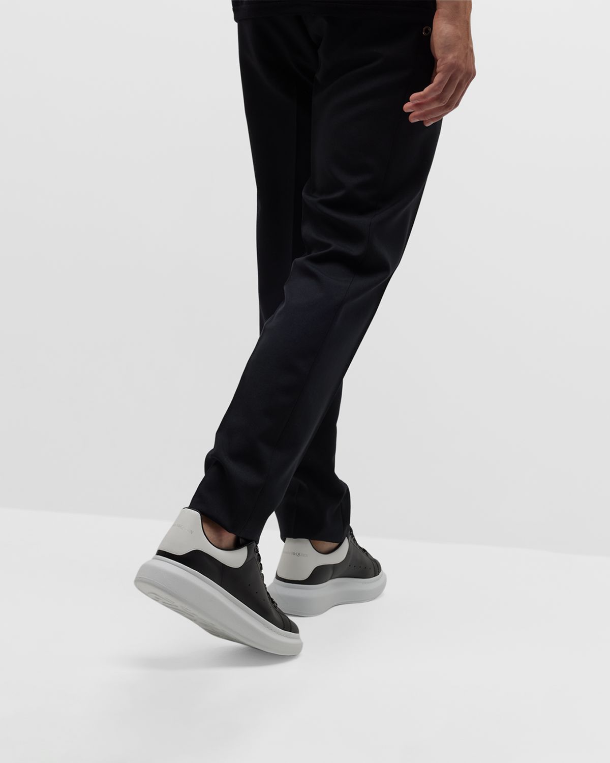 McQueen Men 's Oversized Sneakers | Thumbnail 7 McQueen Men 's Oversized Sneakers | Thumbnail 7