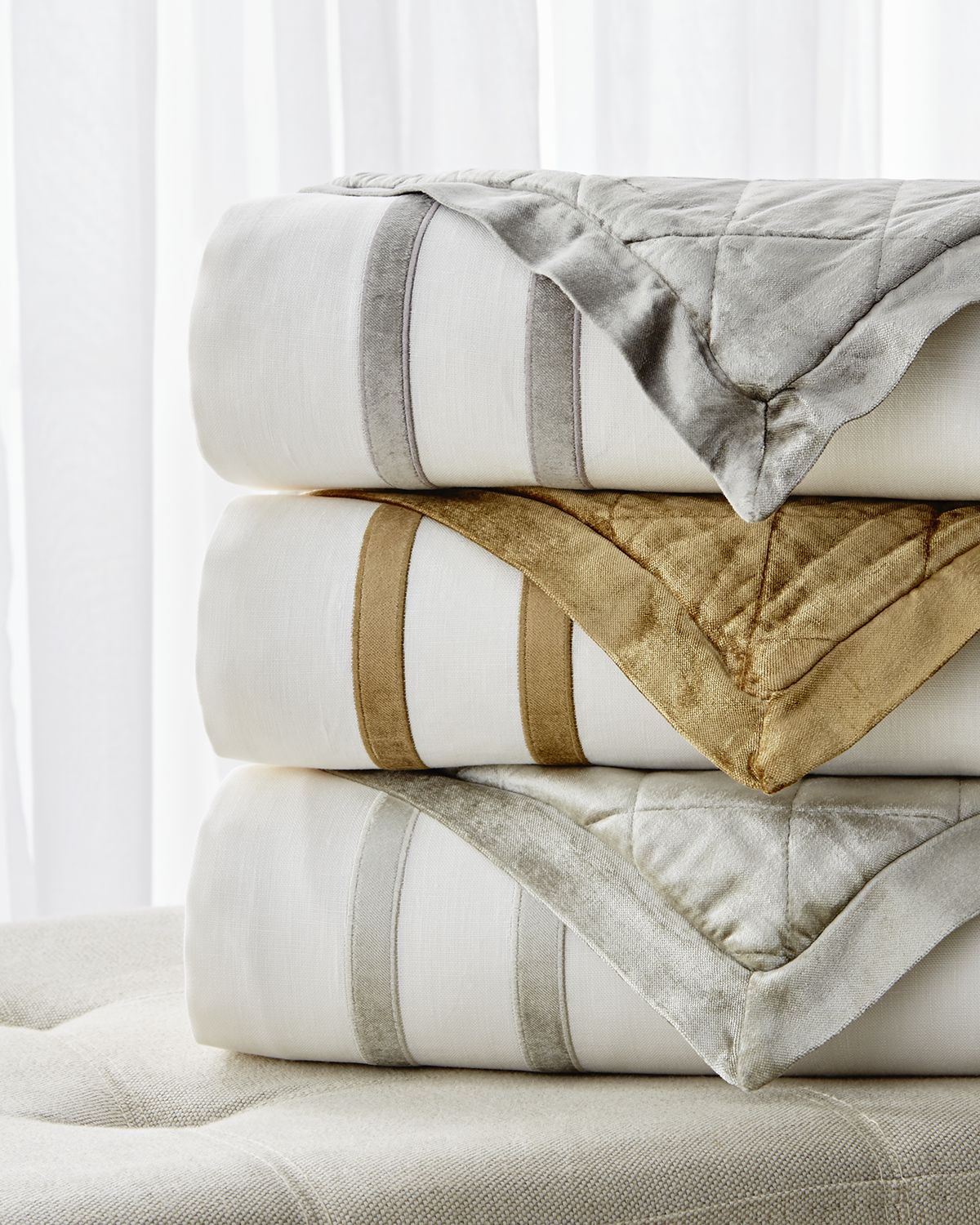 Lili Alessandra Soho Duvet, King | Thumbnail 4