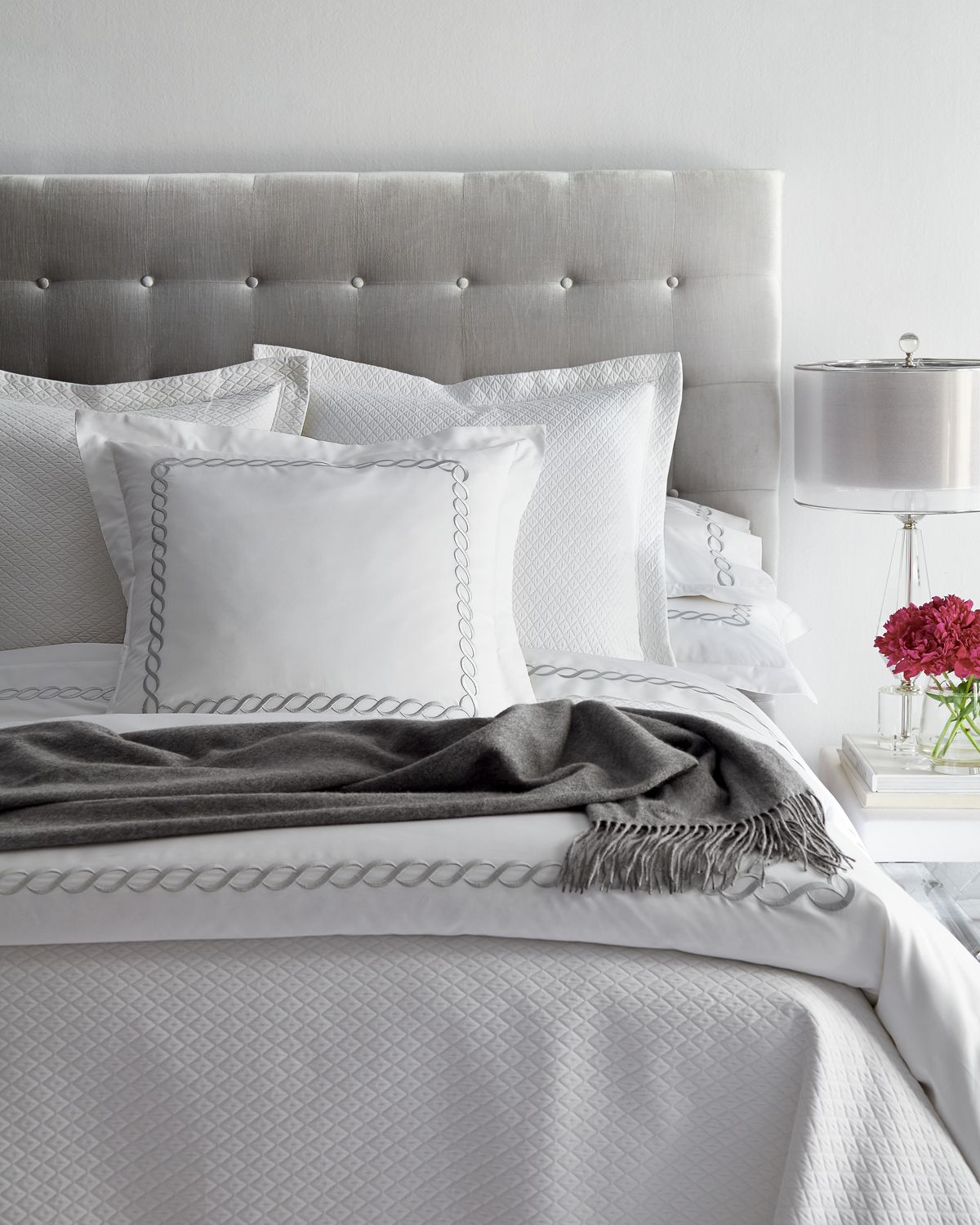 Kassatex Catena Pillowcase Pair