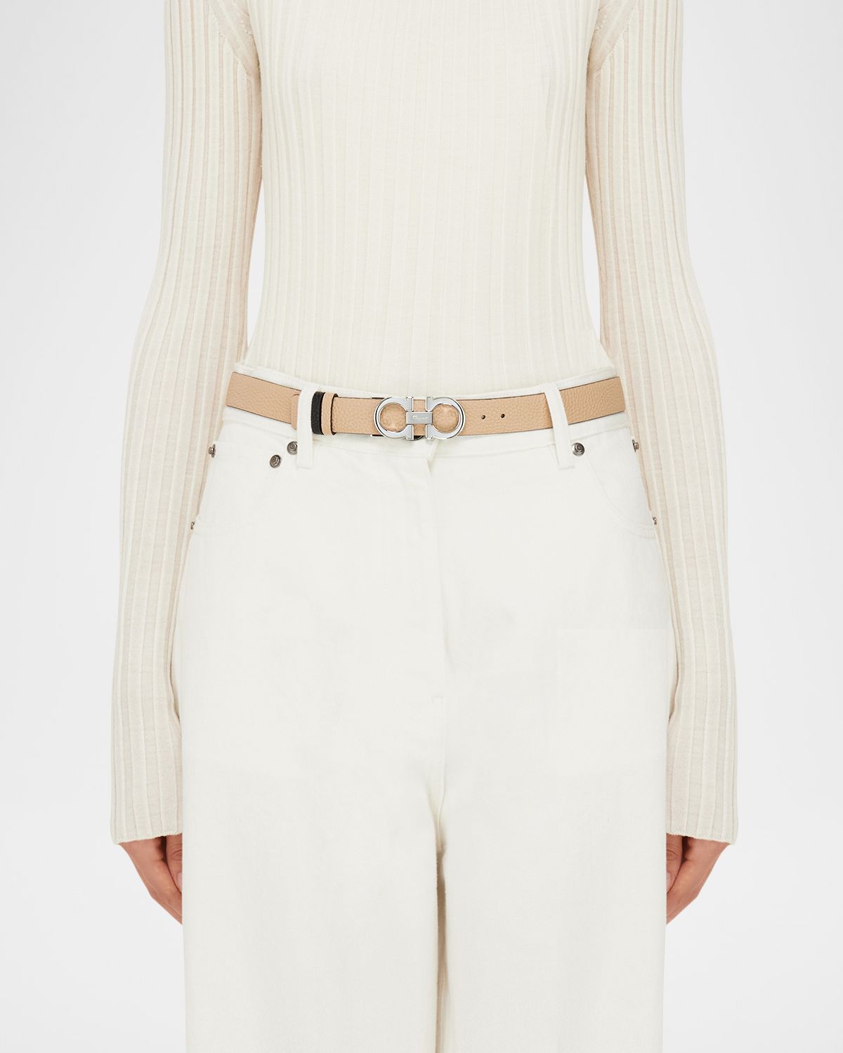 Ferragamo Gancini-Buckle Reversible Leather Belt | Thumbnail 3 Ferragamo Gancini-Buckle Reversible Leather Belt | Thumbnail 3
