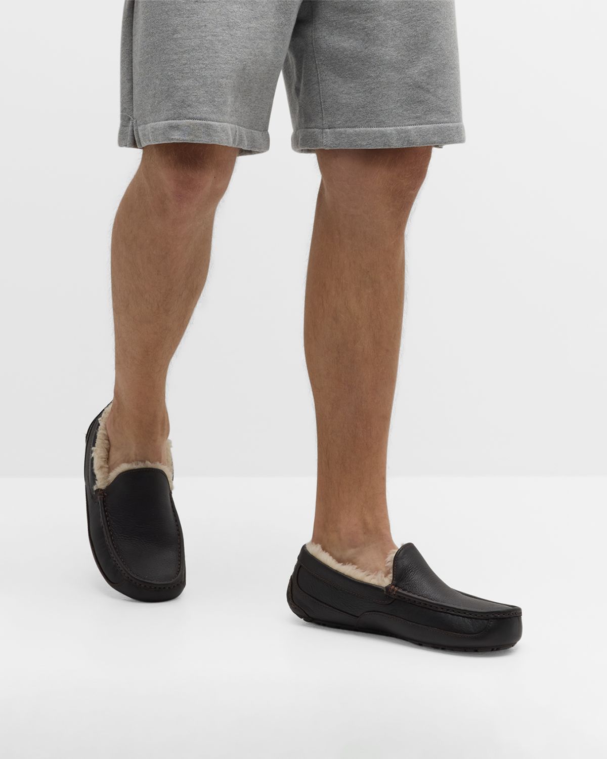 UGG Men 's Ascot Water-Resistant Leather Slippers