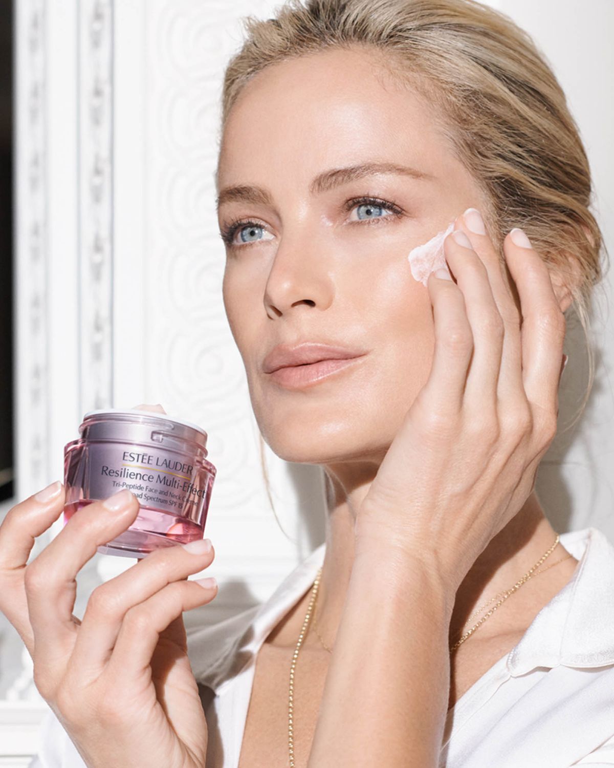 Estee Lauder Resilience Multi-Effect Tri-Peptide Face and Neck Moisturizer Crme SPF 15, 2.5 oz.