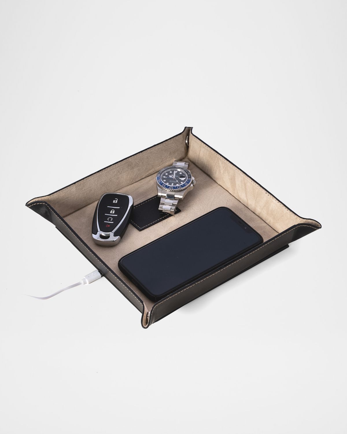 Bey-Berk Men 's Personalized Leather/Velour Charge Station