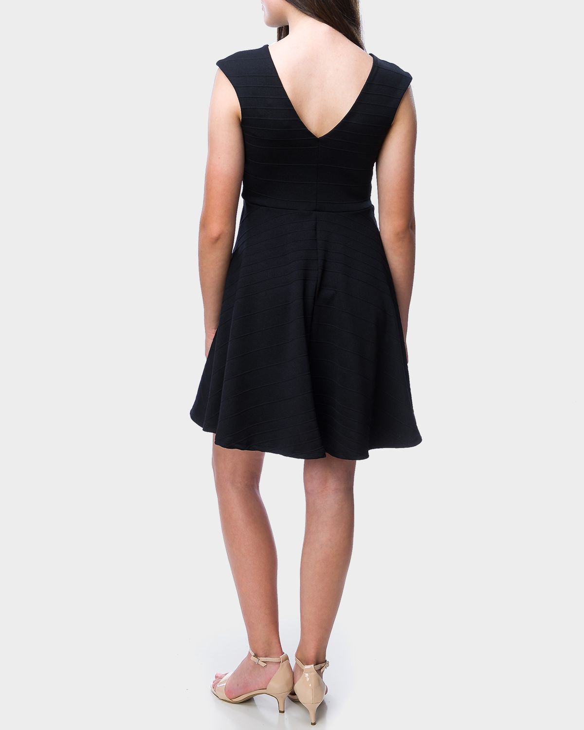 Un Deux Trois Girl 's Textured Cap Sleeve Dress | Thumbnail 3