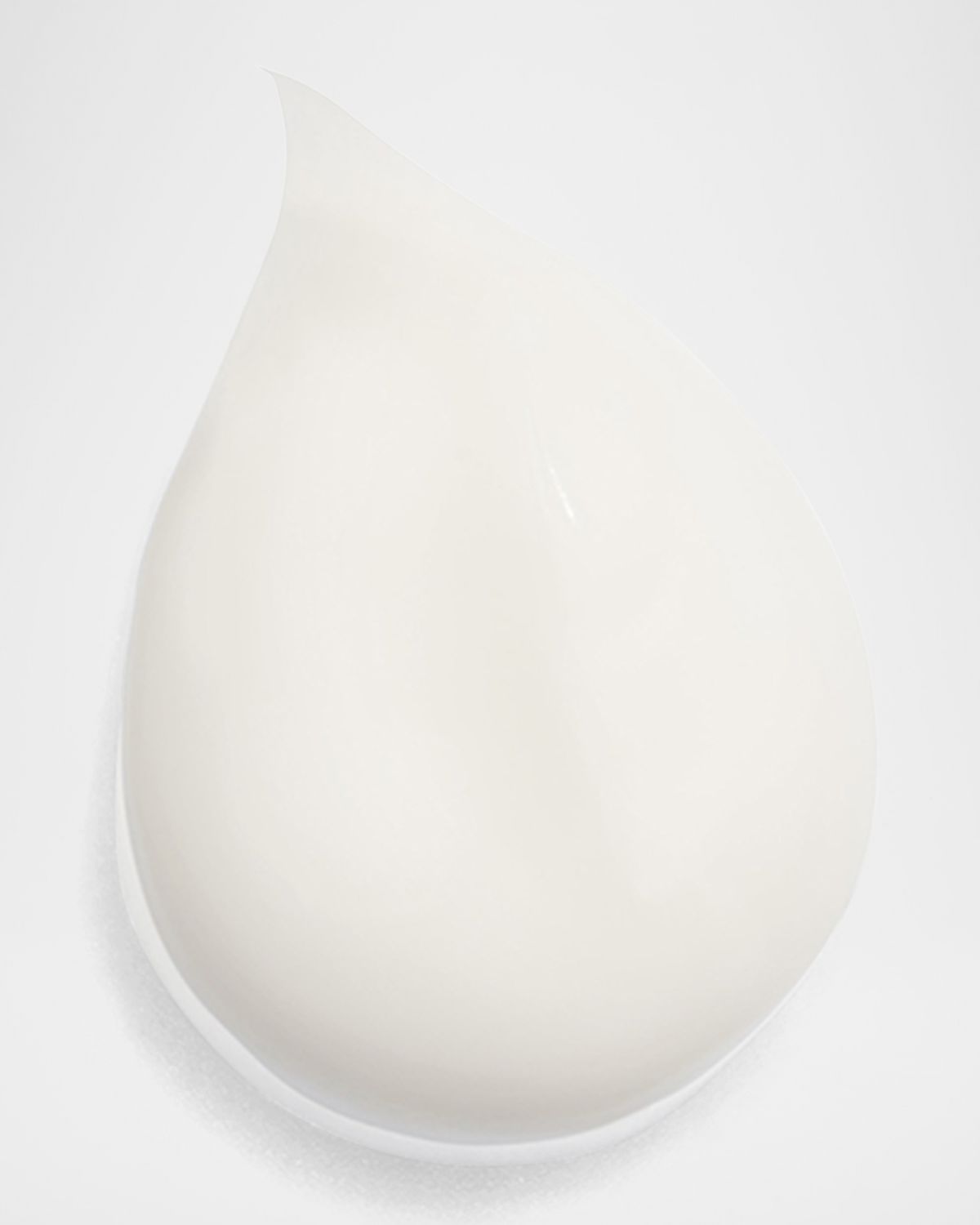 Sisley Paris 16.9 oz. Hair Rituel Revitalizing Smoothing Shampoo with Macadamia Oil