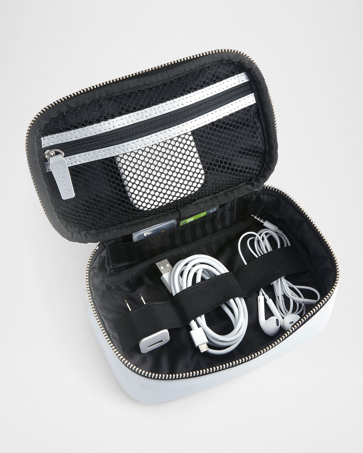 ROYCE New York Monogrammed Travel Tech Organizer Leather Case