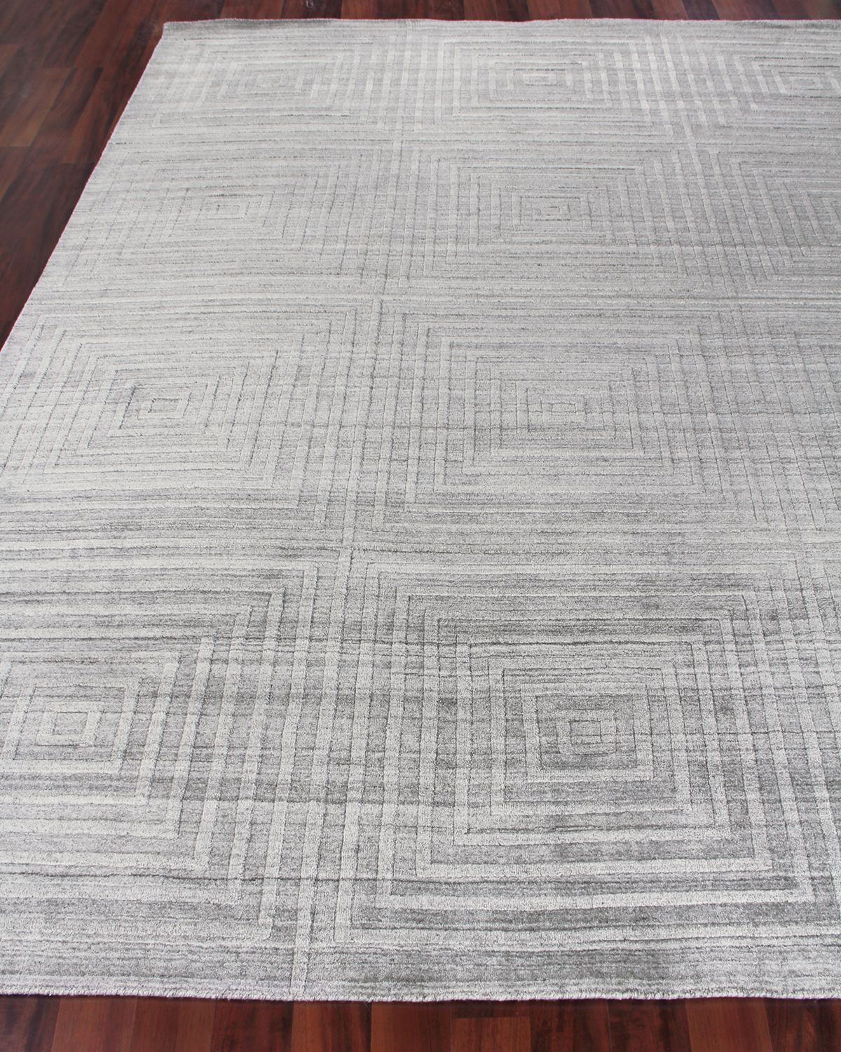 Exquisite Rugs Portlyn Hand-Loomed Rug | Thumbnail 5