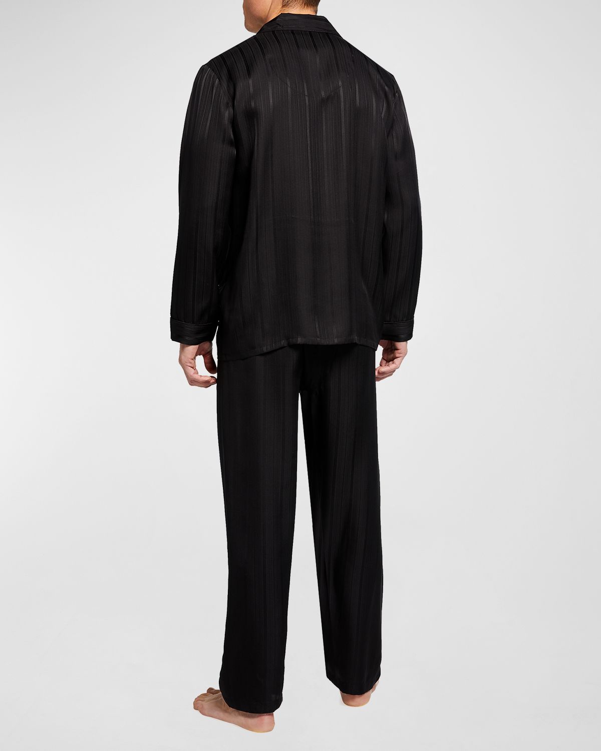 Majestic International Men 's Herringbone Striped Silk Pajama Set