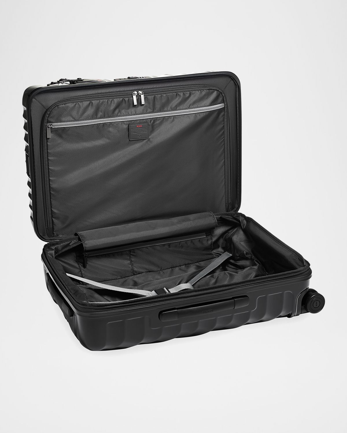 Tumi Short Trip Expandable 4-Wheel Packing Case