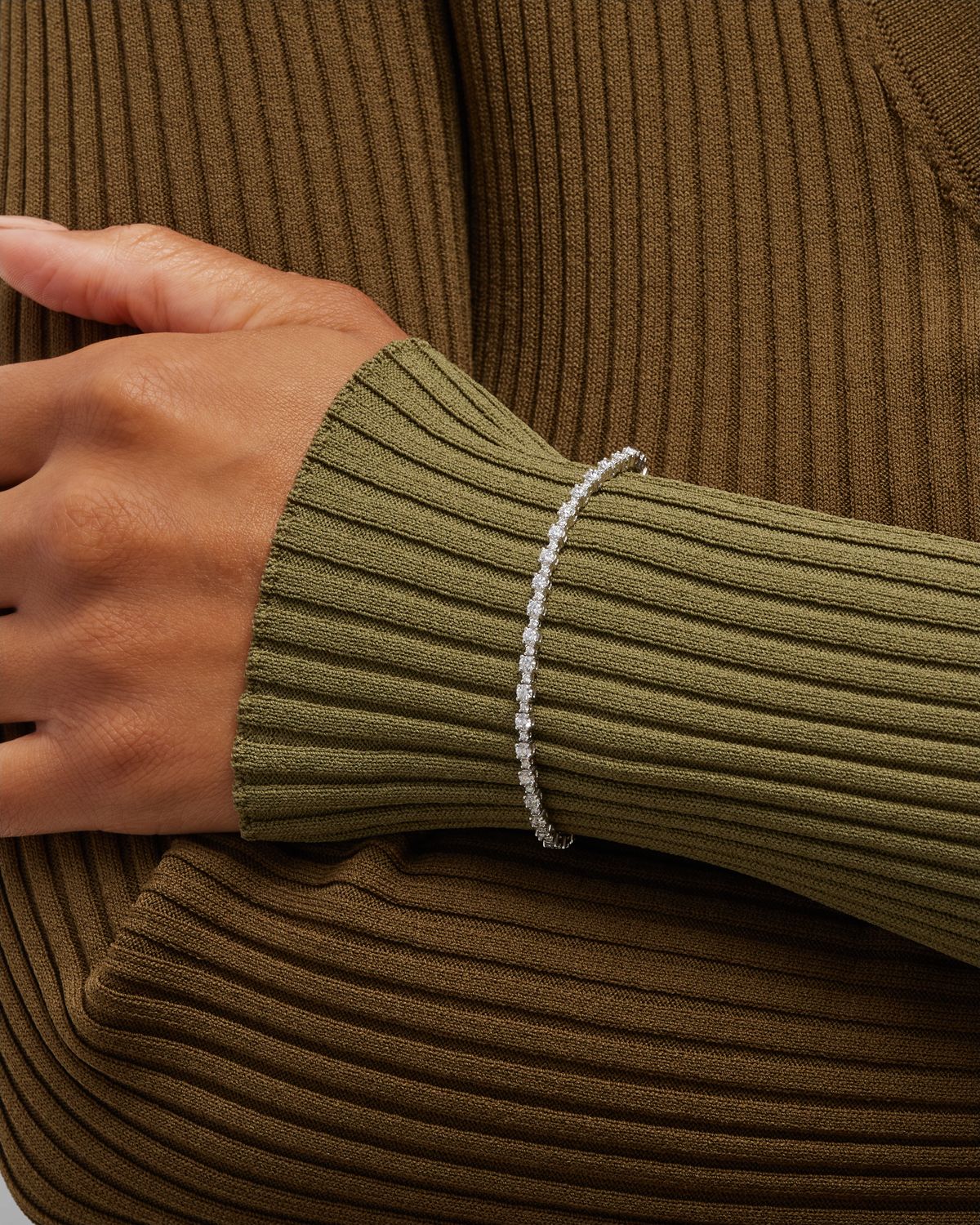 Neiman Marcus Diamonds 18K White Gold Round Diamond GH/SI Tennis Bracelet, 3.67tcw, 7"L