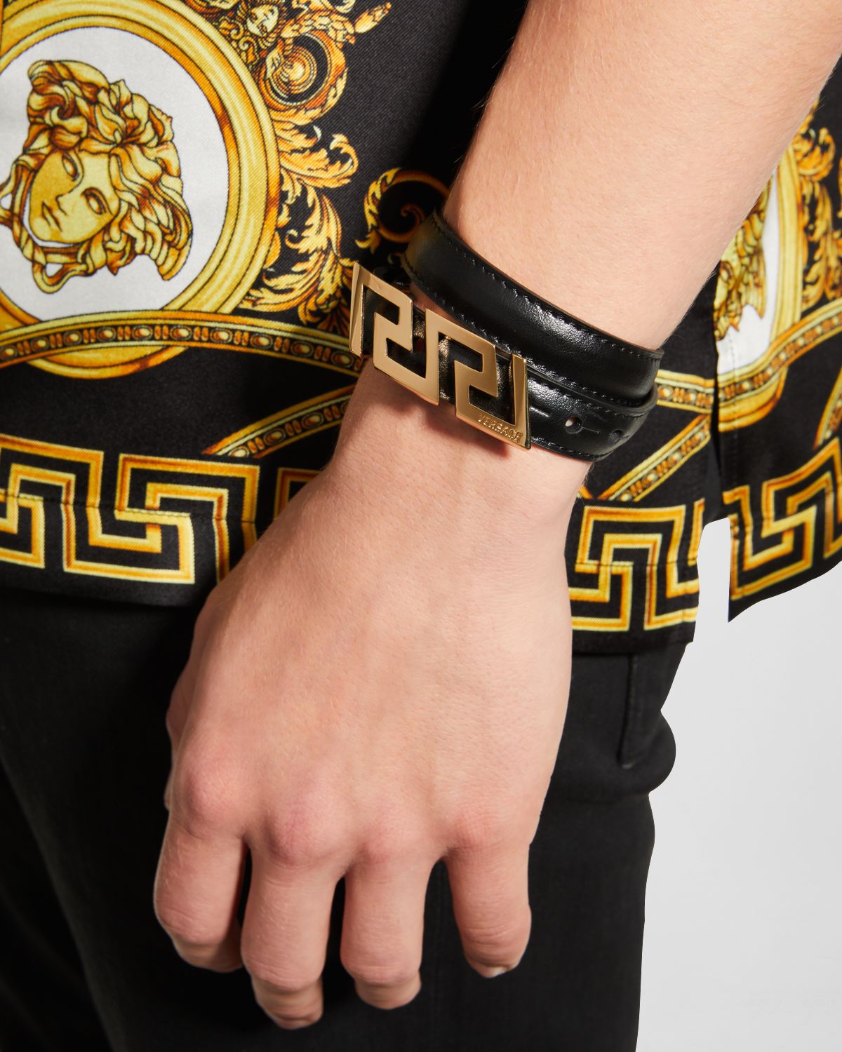 Versace Men 's La Greca Leather Wrap Bracelet