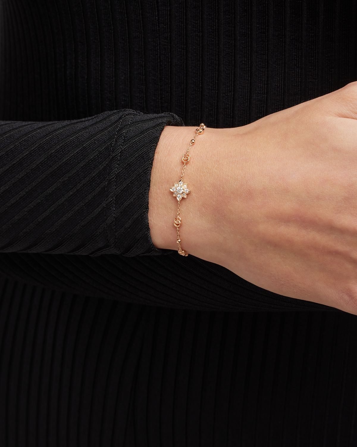 Gucci 18K Yellow Gold and White Diamond Flora GG Bracelet