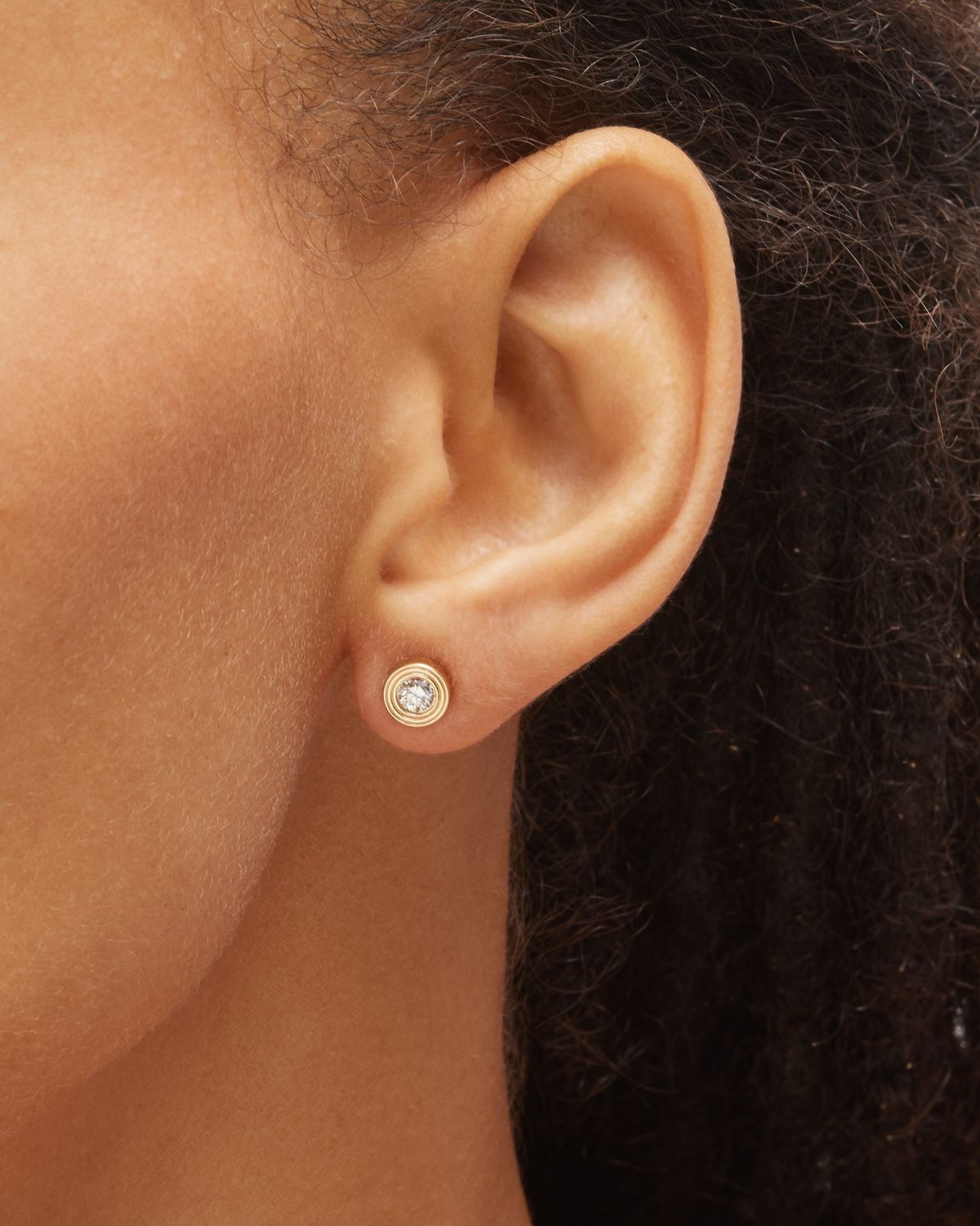 Sydney Evan Fluted 14K Gold and Diamond Stud Earrings