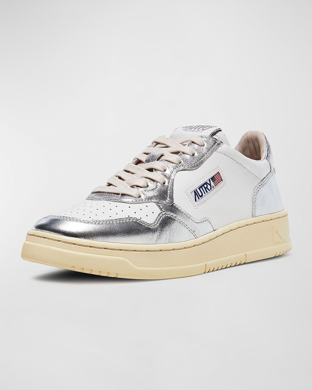 AUTRY Medalist Low-Top Bicolor Leather Sneakers