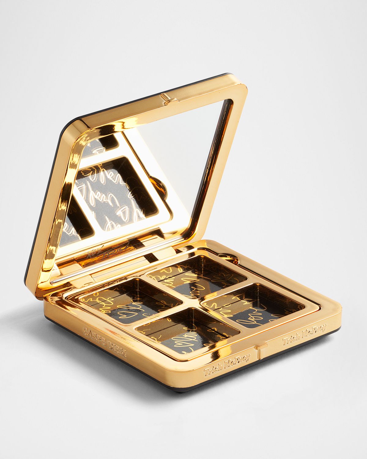 Trish McEvoy Makeup Wardrobing Deluxe Refillable Compact 1