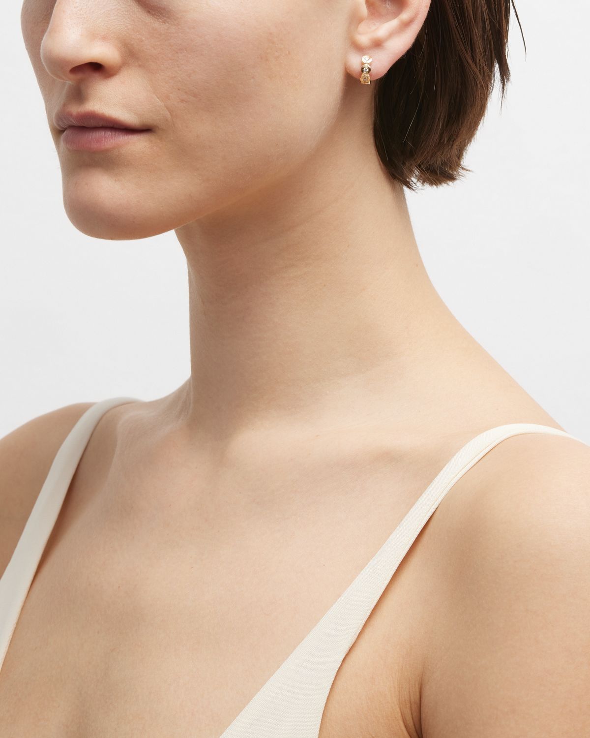 Sydney Evan 14k Yellow Gold Fluted Huggie Earrings With Diamonds