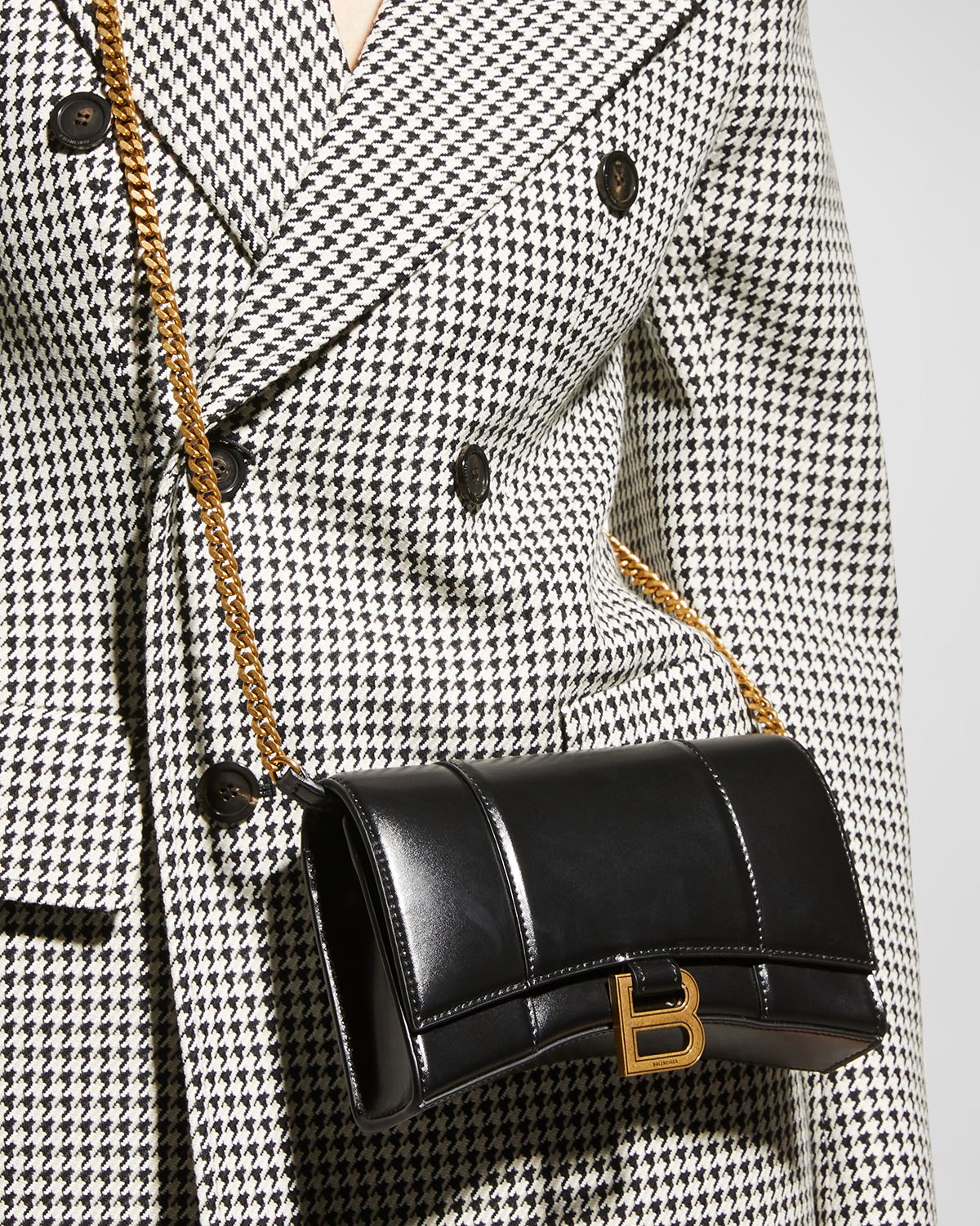 Balenciaga Hourglass Box Wallet on Chain