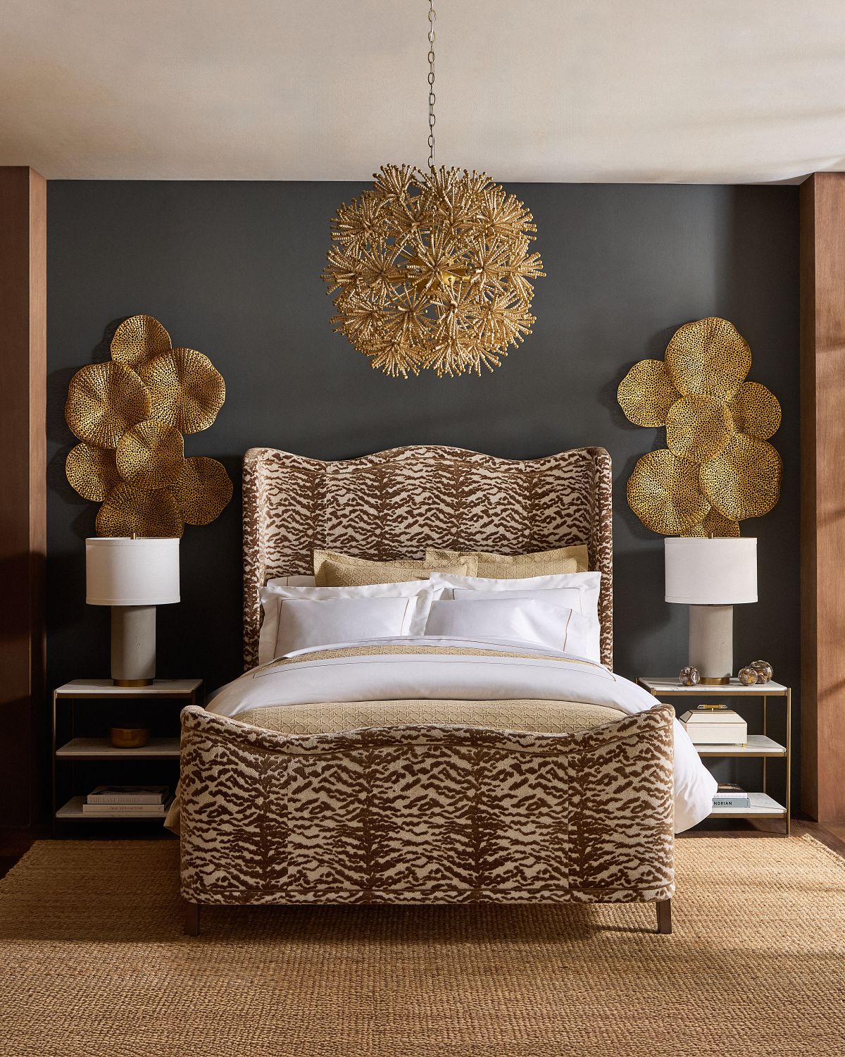 Sferra Marcus Queen Classic Sheet Set | Thumbnail 2