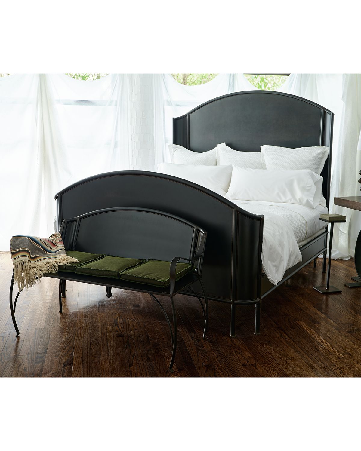 Jan Barboglio Abrigo Banco Bench