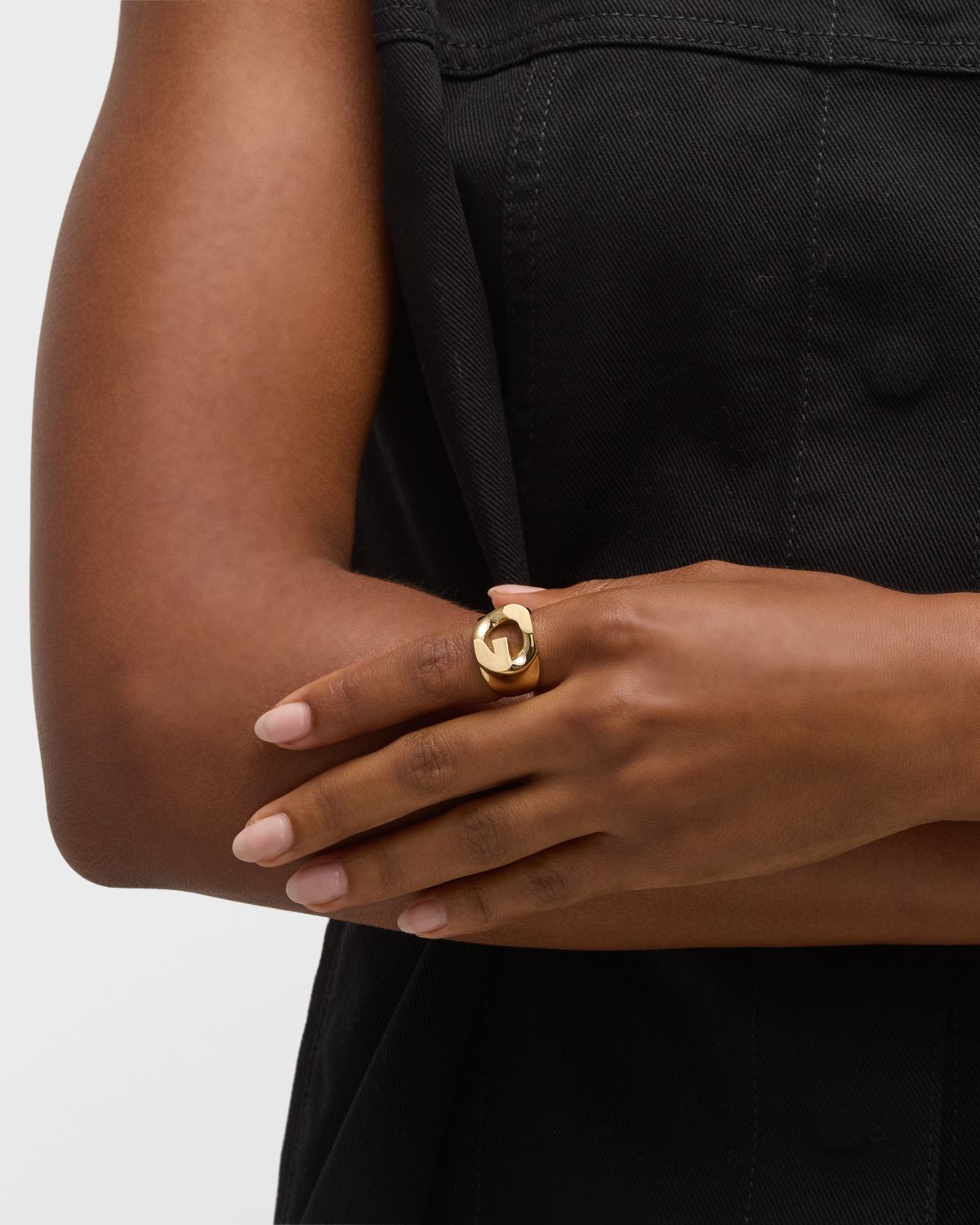 Givenchy G Chain Signet Ring, Golden