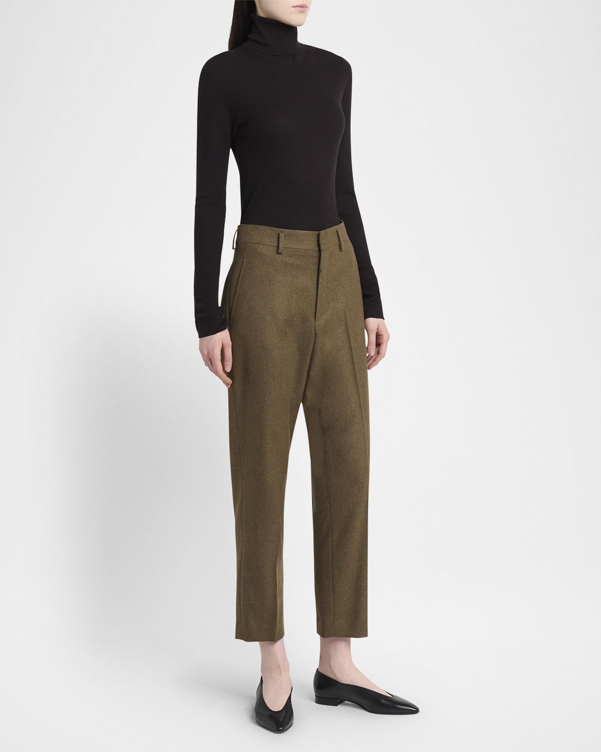 Loro Piana Taupo Ribbed Wool Turtleneck