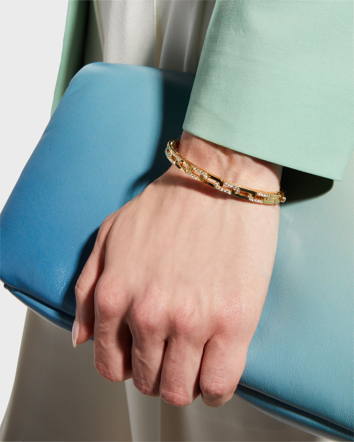 Roberto Coin 18K Gold Navarra Diamond Pavé Bangle