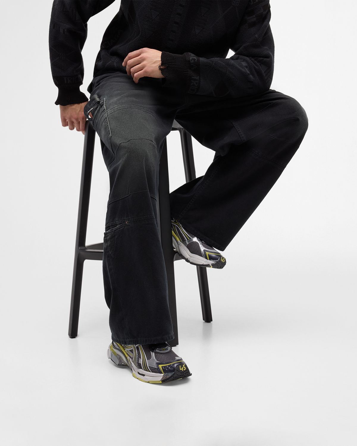 Balenciaga Men 's Mesh Runner Sneakers