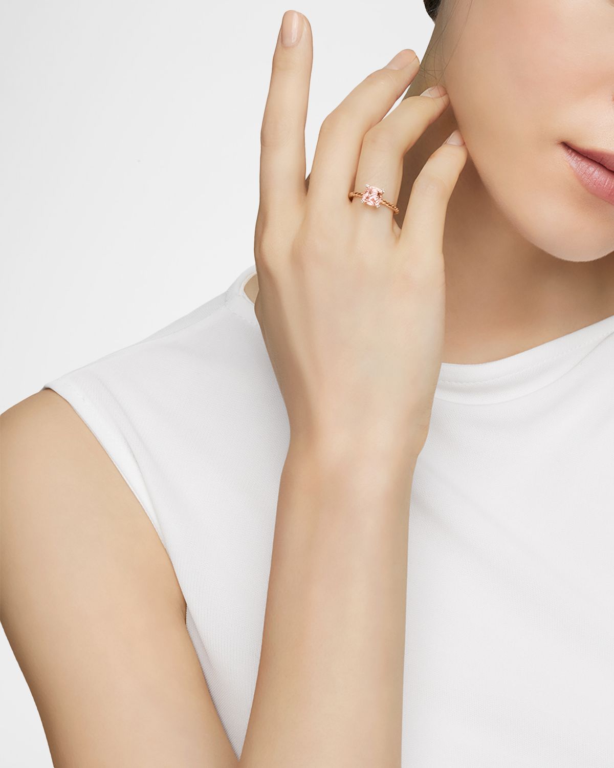 David Yurman Chatelaine Ring with Gemstone and Diamonds in 18K Gold, 7mm