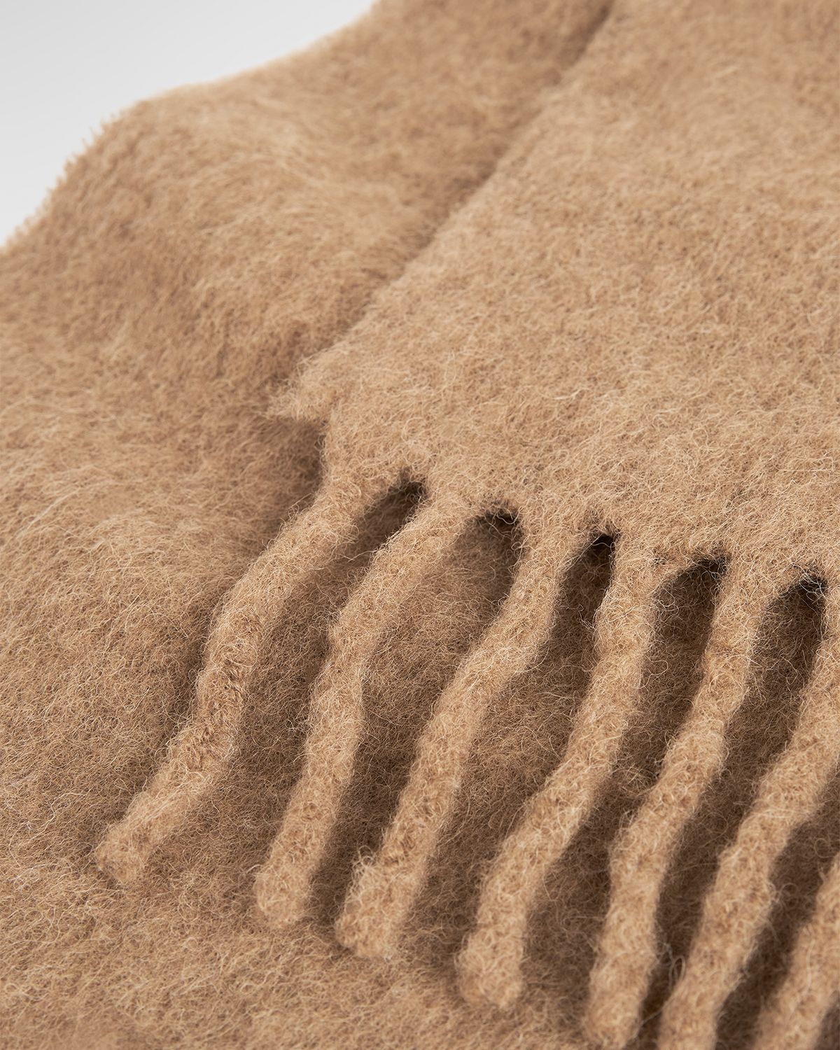 Toteme Teddy Wool Scarf With Leather Logo Patch