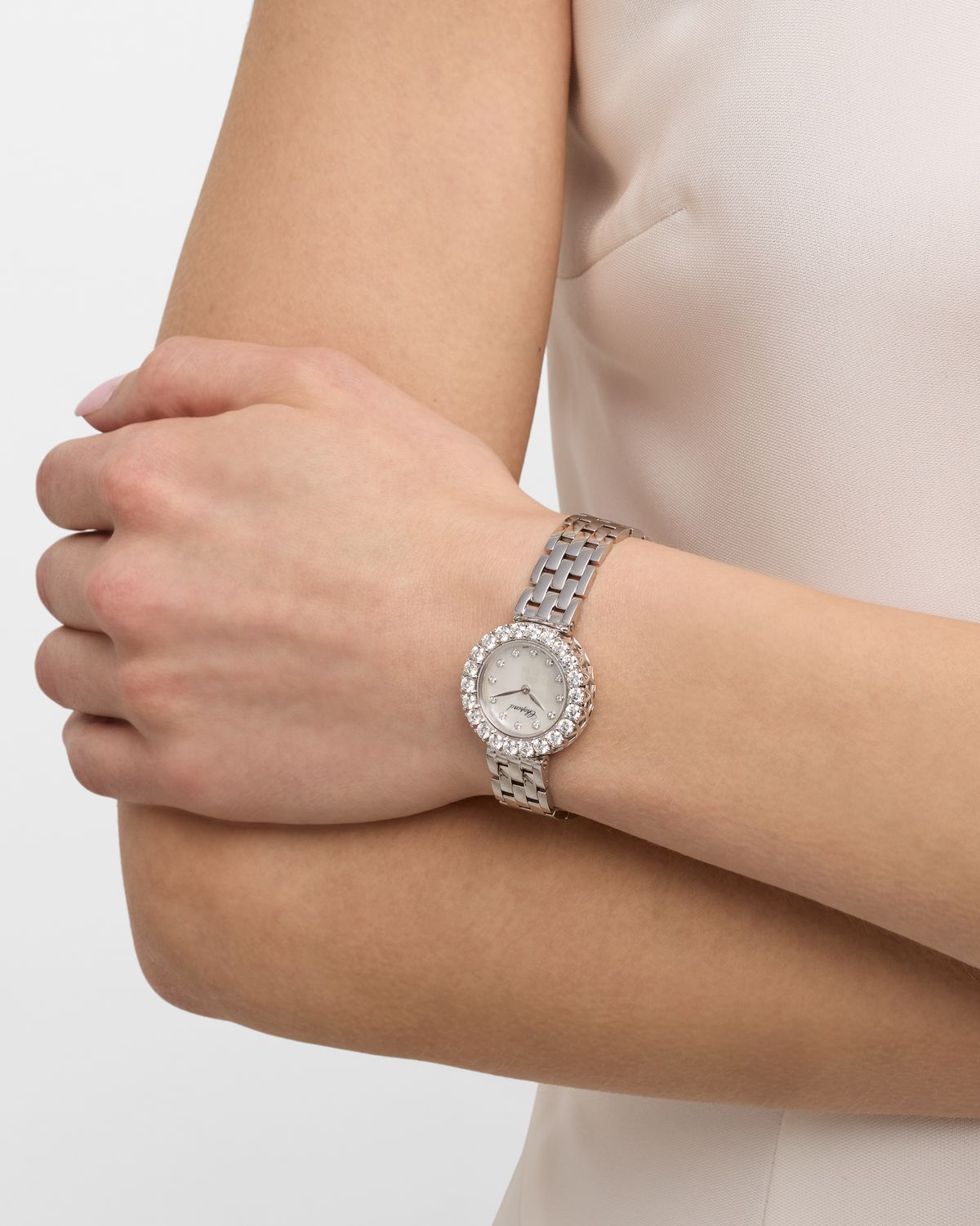 Chopard 18K White Gold 26mm Diamond Bezel and Mother-of-Pearl Dial Watch