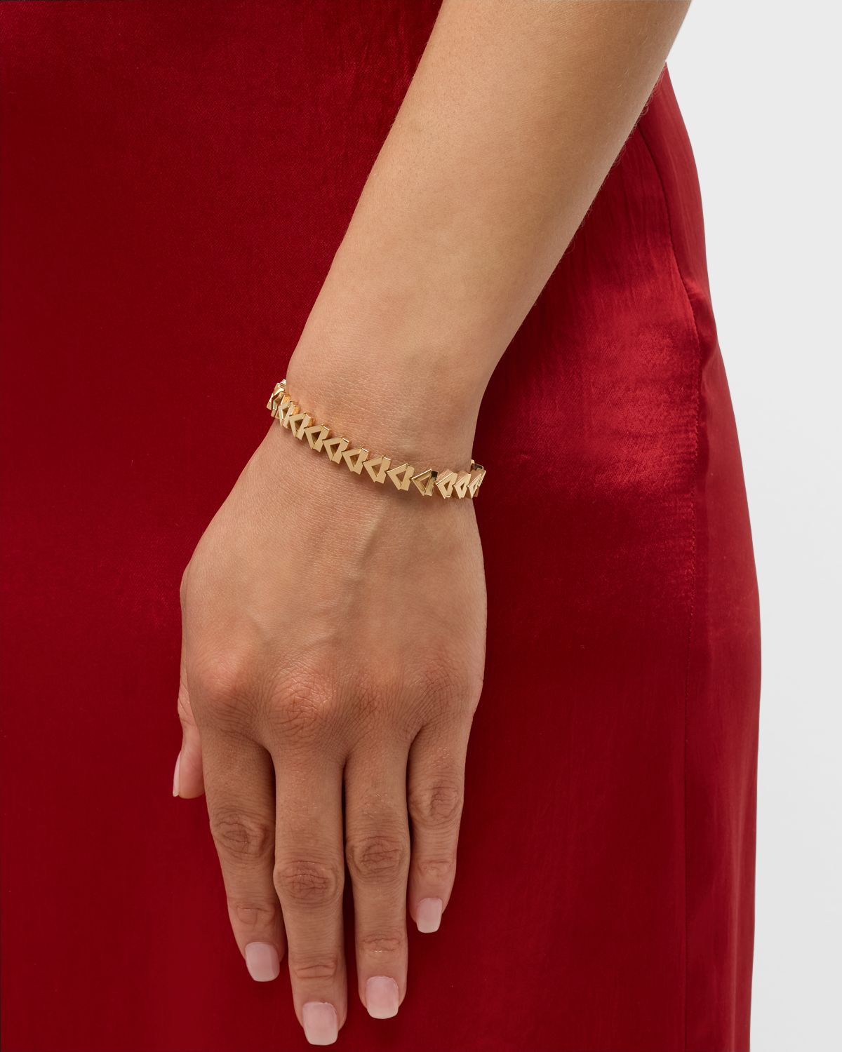 AZLEE 18K Gold Deco Chevron Bracelet