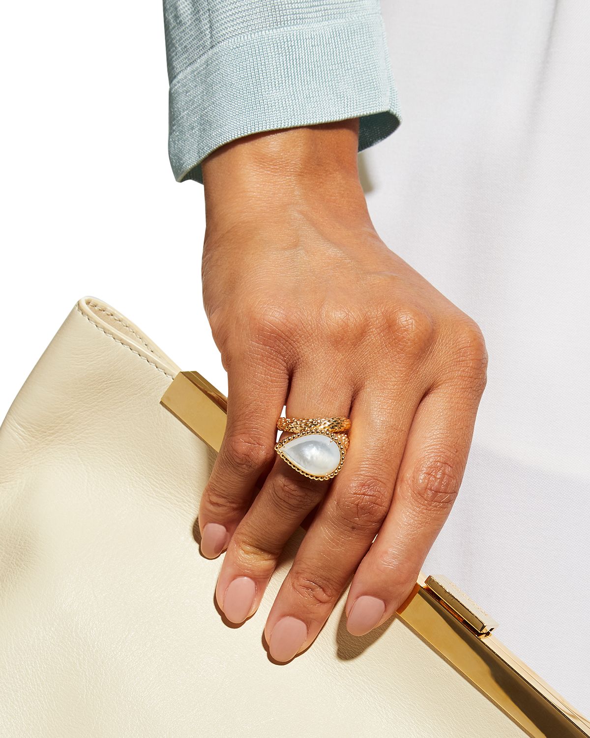 Boucheron Serpent Boheme 18K Yellow Gold Mother-of-Pearl Ring