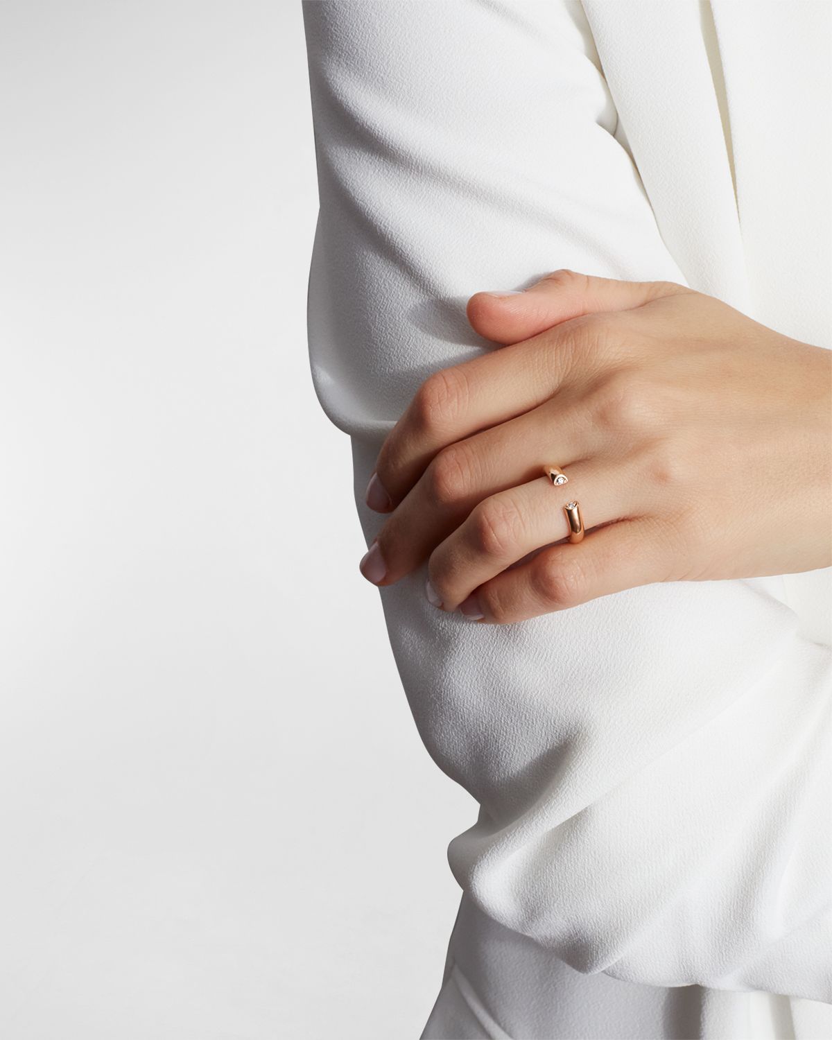 Walters Faith Thoby Rose Gold 1-Row Tubular Open Ring with Diamonds