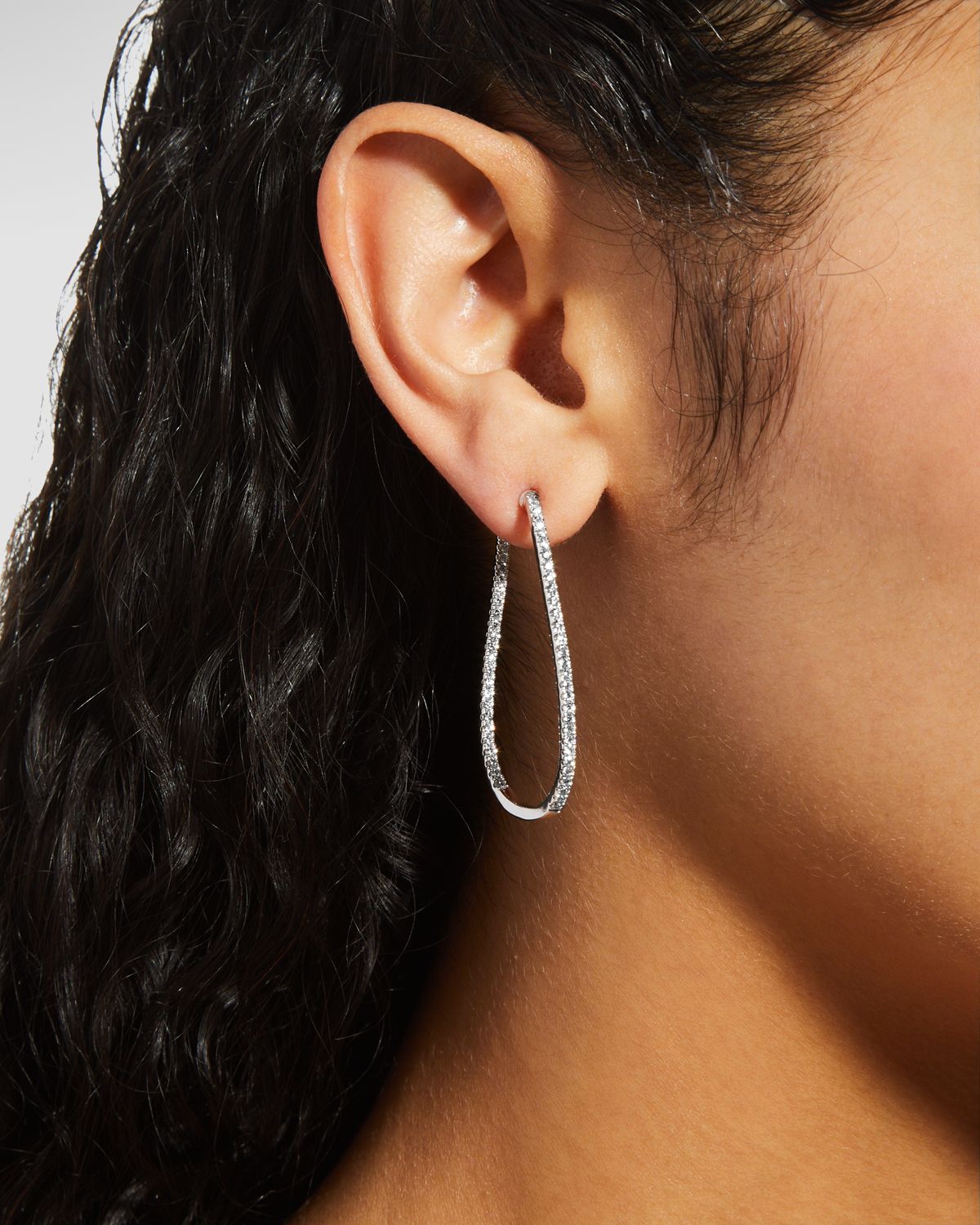 Memoire 18KWG Medium Diamond Pave Twist Hoop Earrings, 1.50tcw
