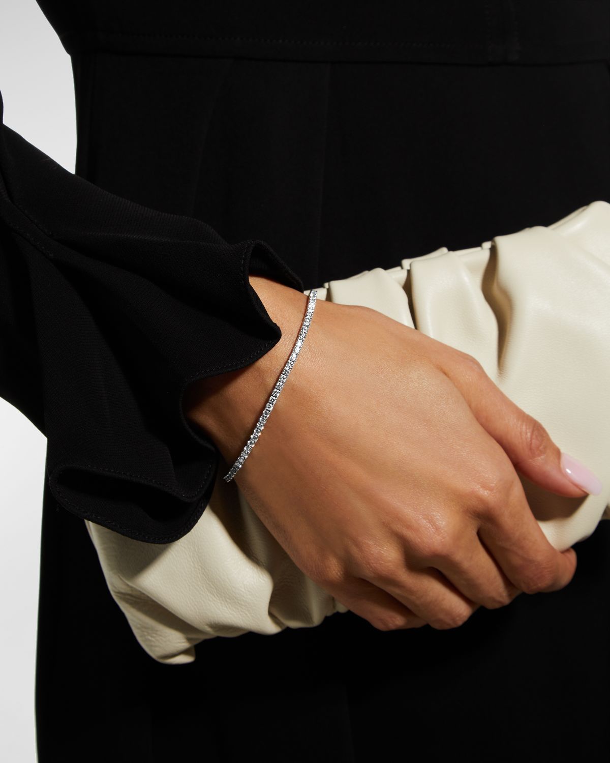 Memoire 18k White Gold 71-Diamond Tennis Bracelet, 3.30tcw