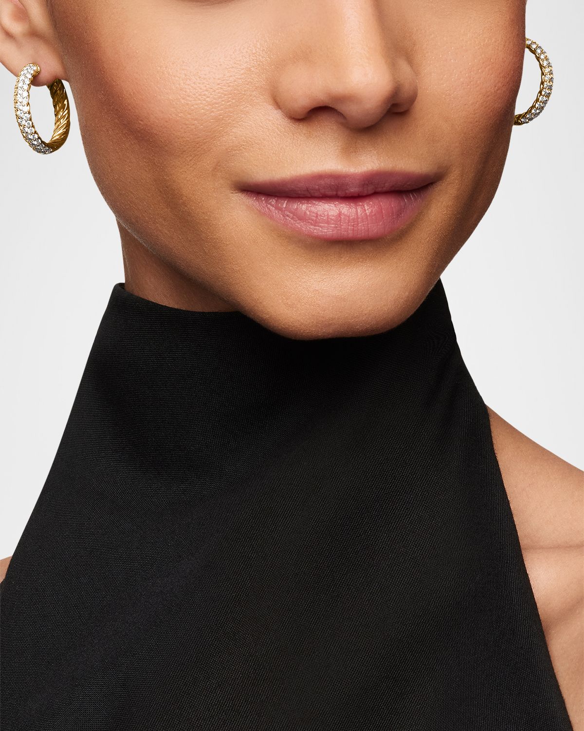 David Yurman Sculpted Cable Hoop Earrings with Diamonds in 18K Gold, 5mm, 1"L