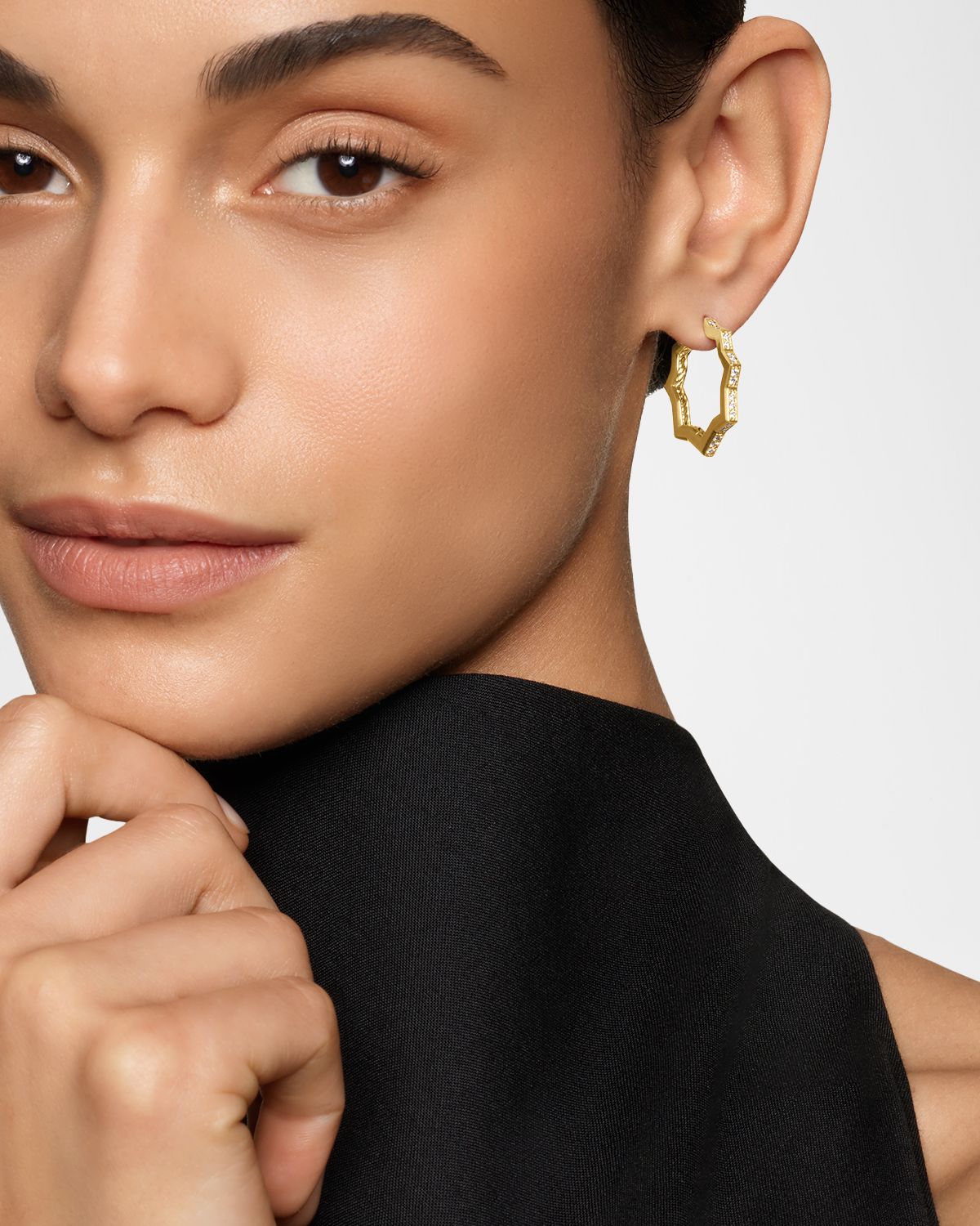 David Yurman Zig Zag Stax Hoop Earrings with Diamonds in 18K Gold, 2.6mm