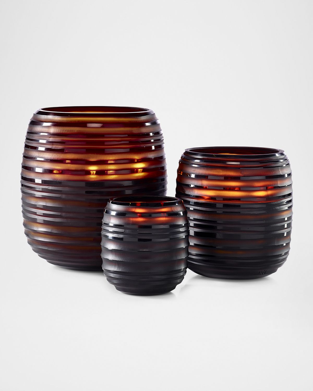 ONNO Collection Medium Sphere Zanzibar Candle, 2400g | Thumbnail 3
