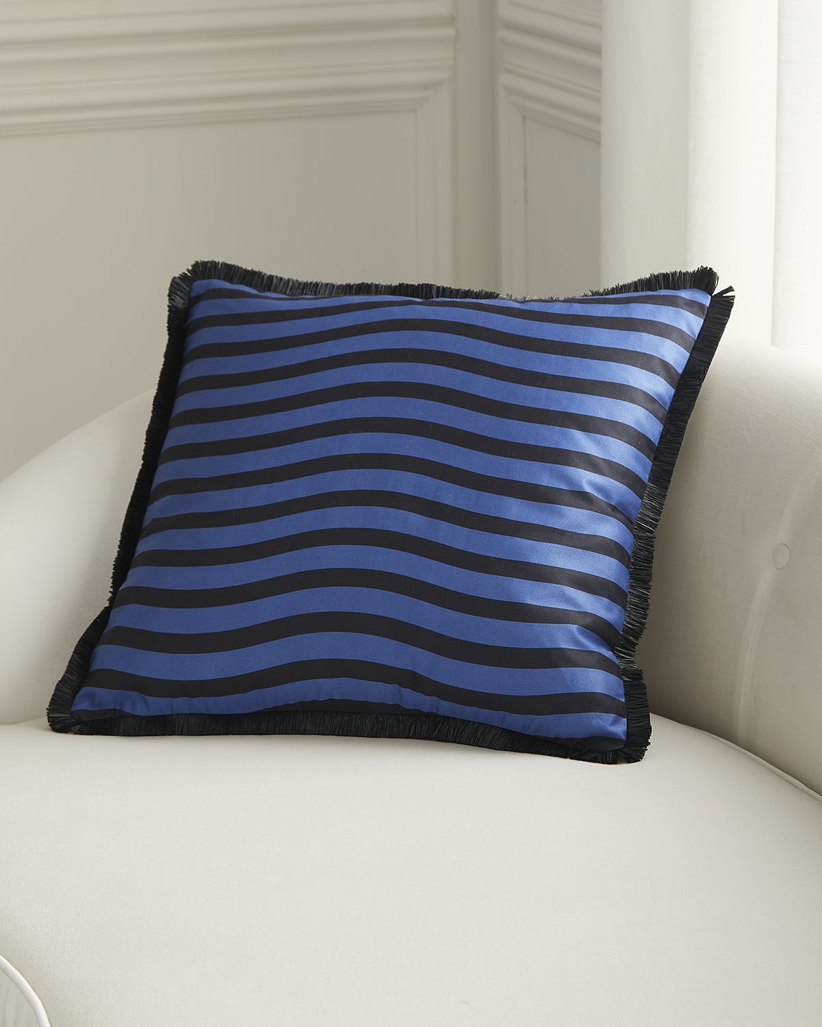 Christian Lacroix Iris Des Marais Craie Cushion