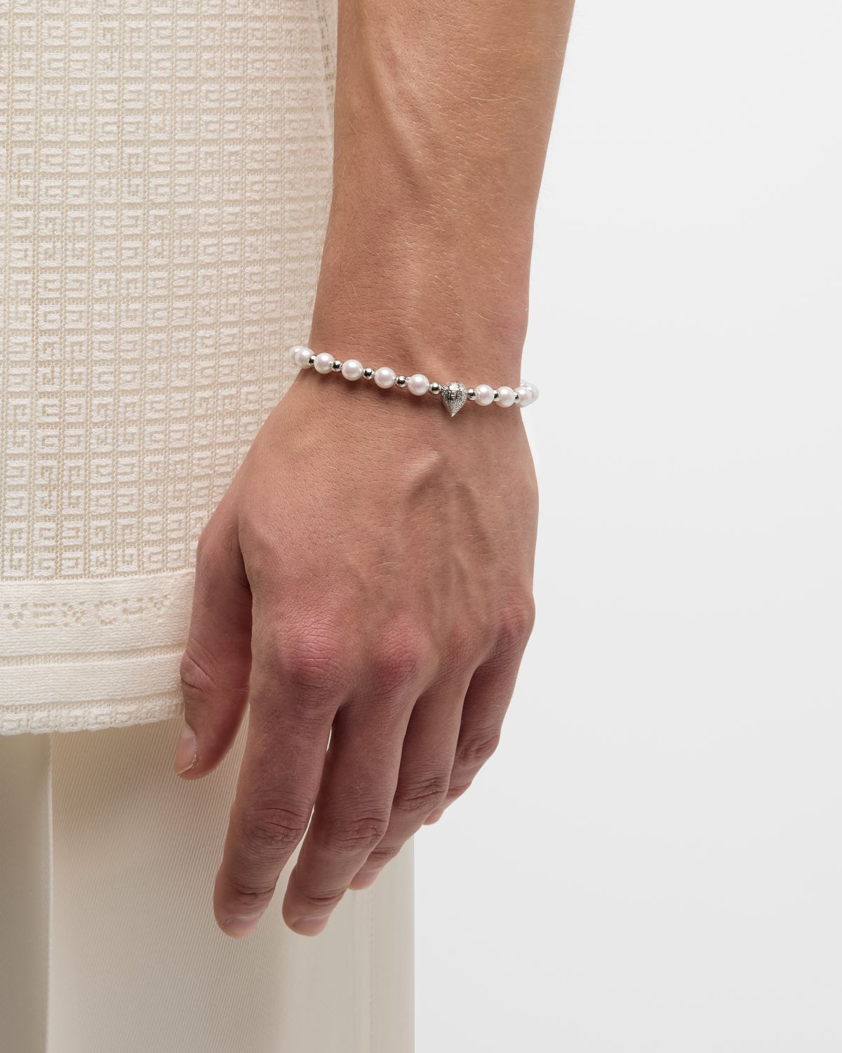Givenchy Men 's G-Stud Pearly and Silvery Bracelet