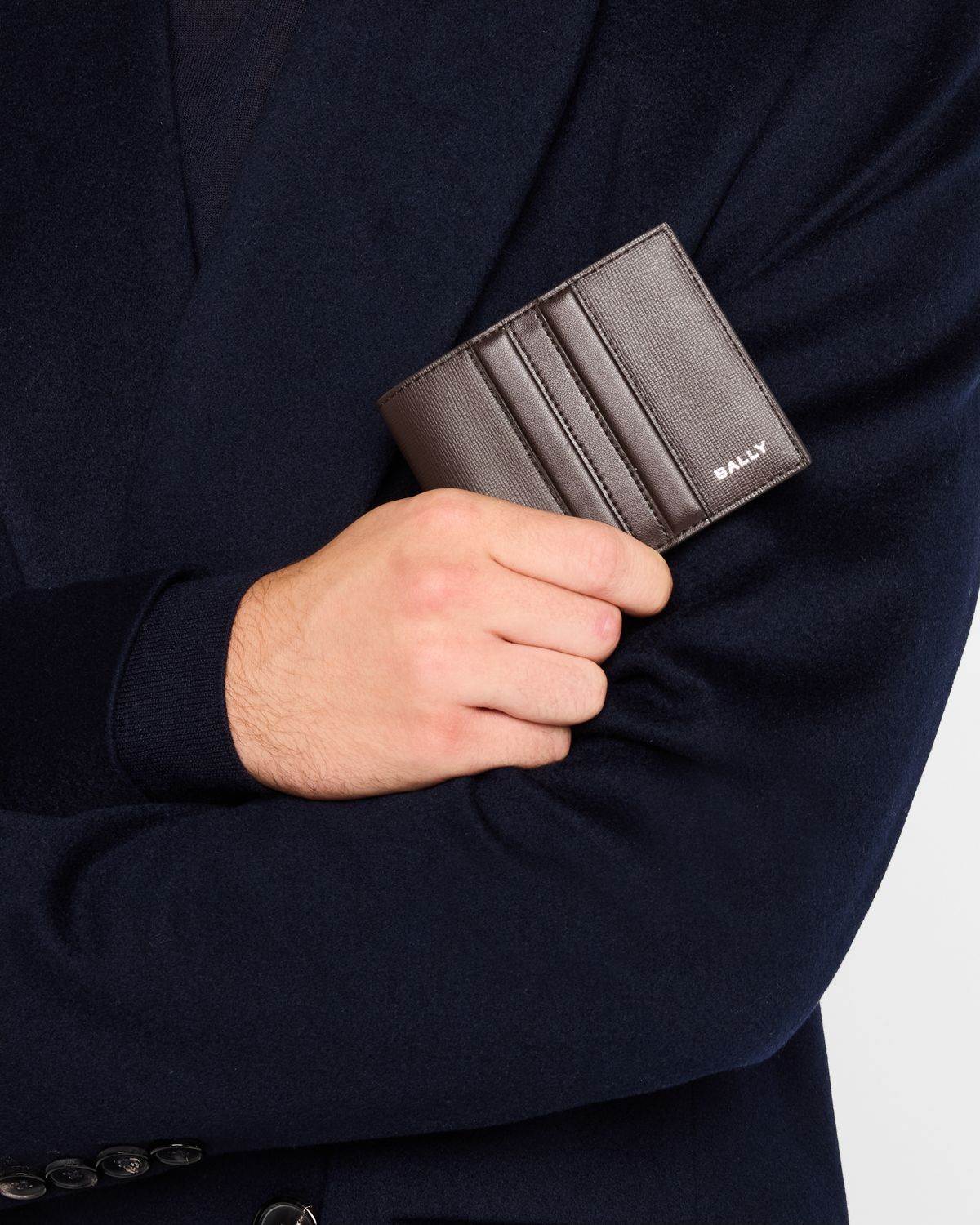 Bally Men 's Leather Bifold Wallet