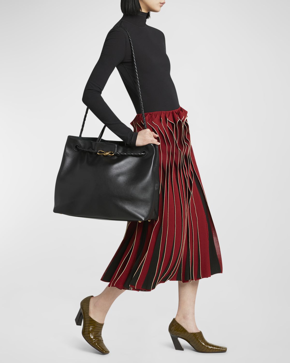 Bottega Veneta Andiamo Large Leather Tote Bag
