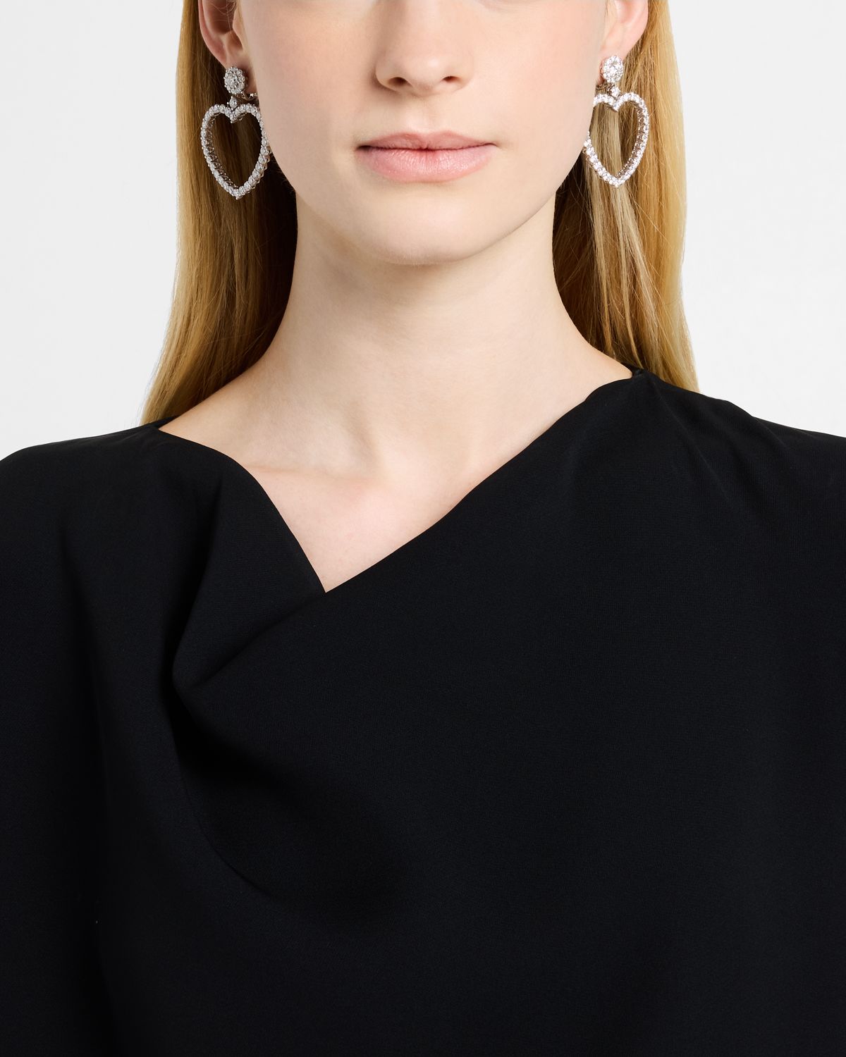 Chopard 18K White Gold L 'Heure Du Diamant Medium Heart Earrings