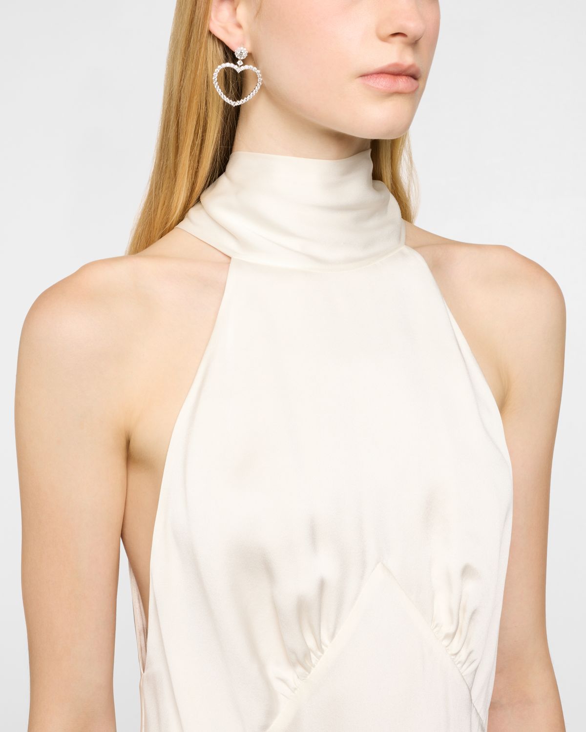 Chopard 18K White Gold L 'Heure Du Diamant Small Heart Earrings