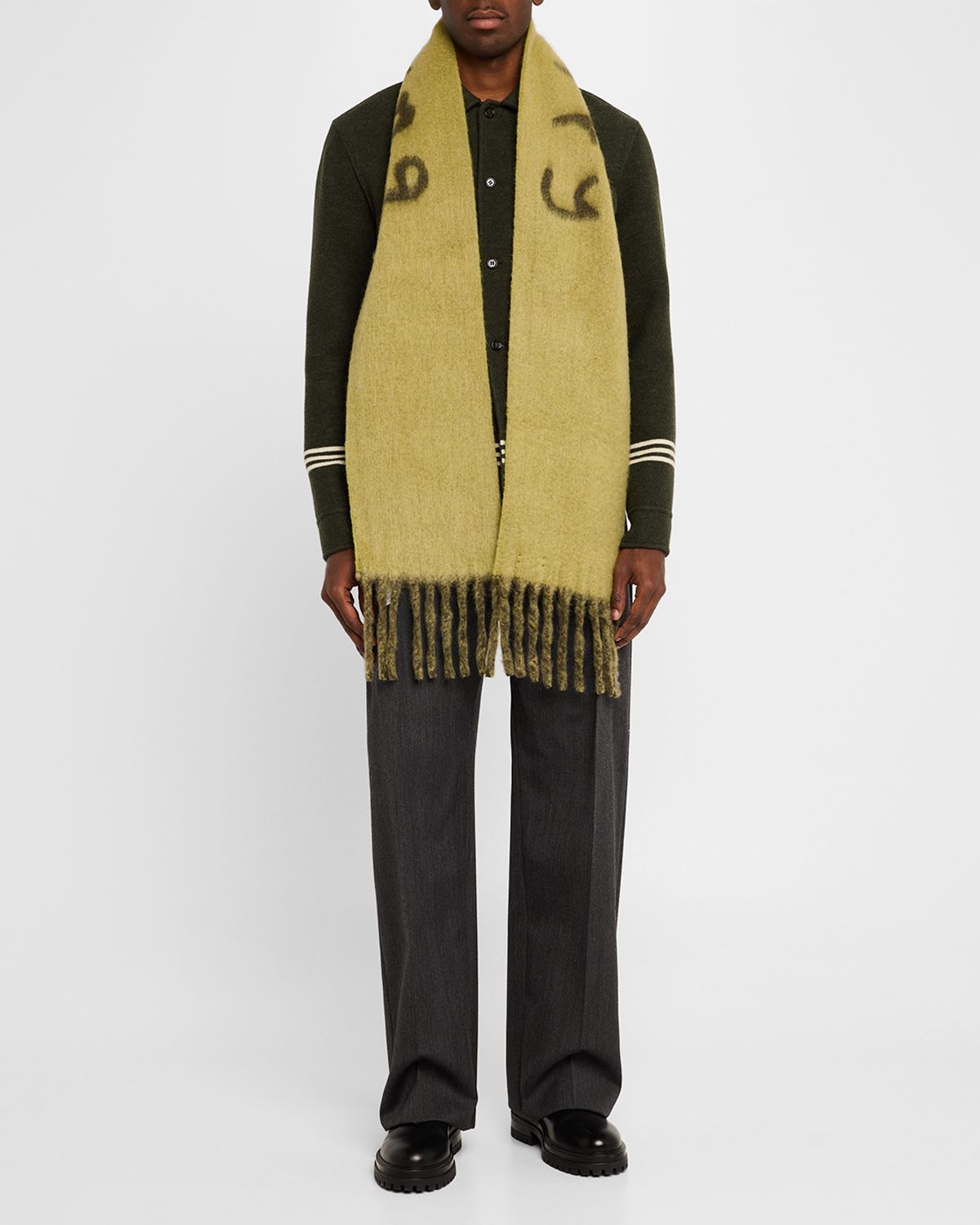 Burberry Men 's Jacquard Logo Scarf